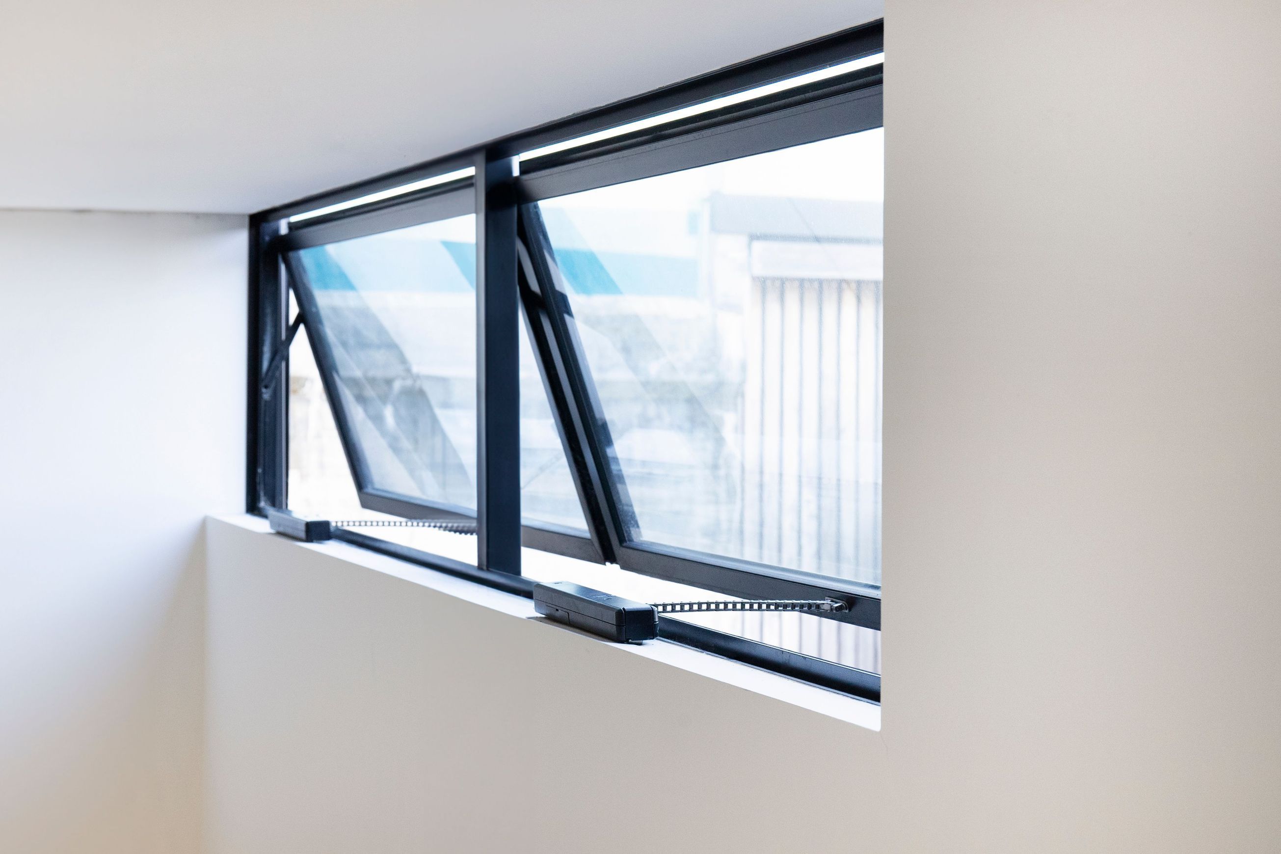 Aeron® Window Actuator