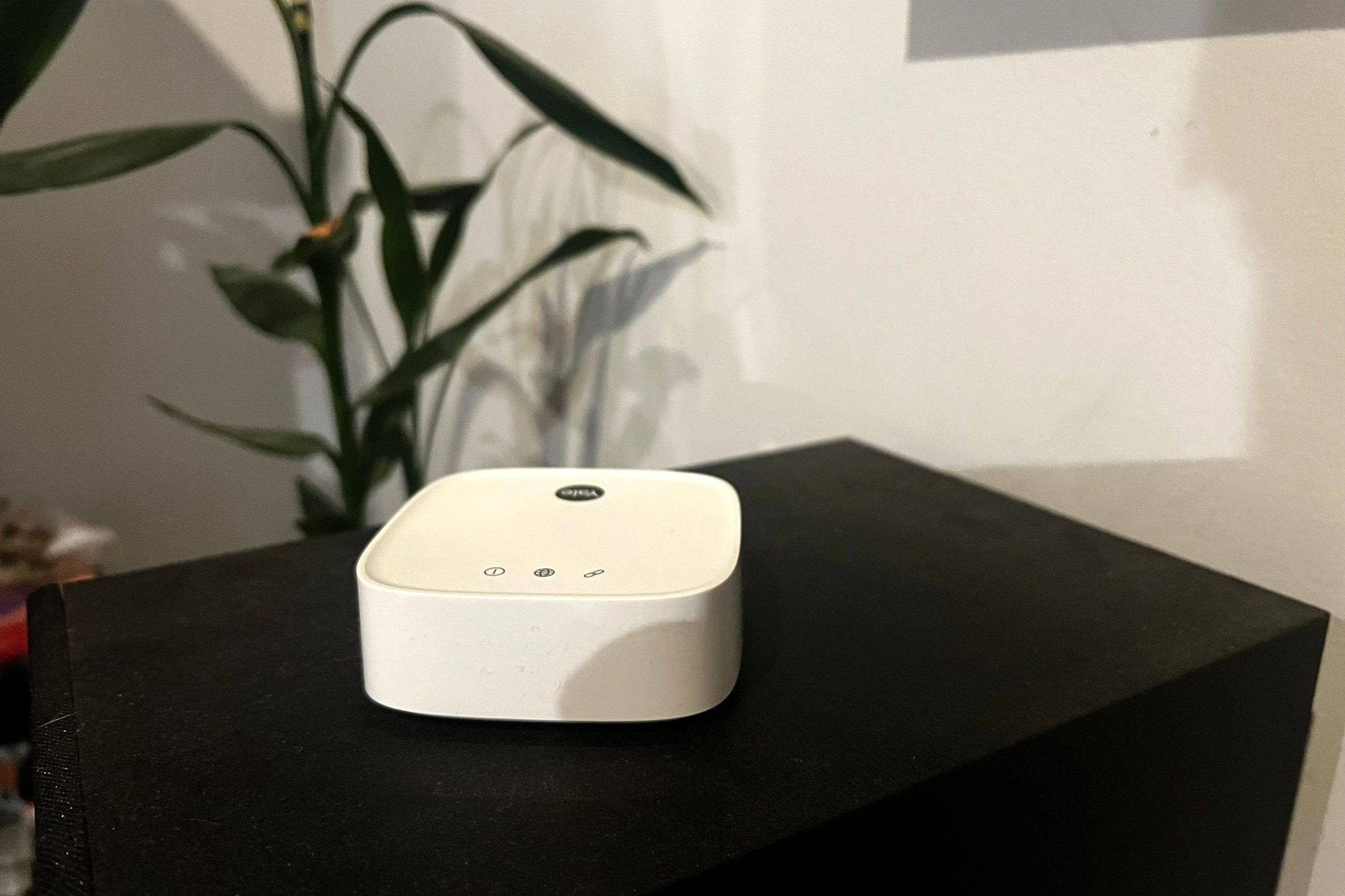 Yale Connect Plus Hub 2