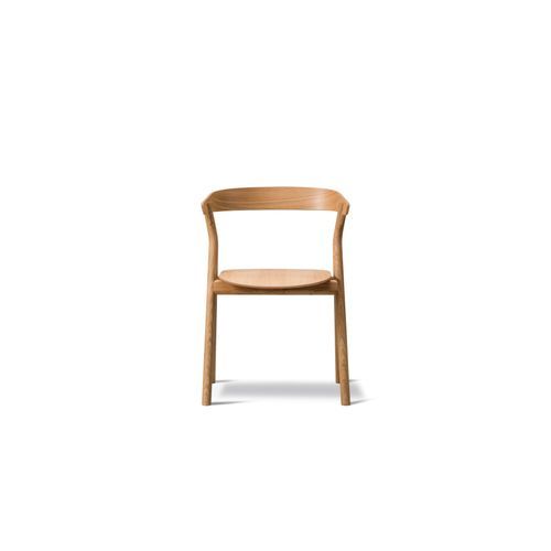 YKSI Chair by Fredericia