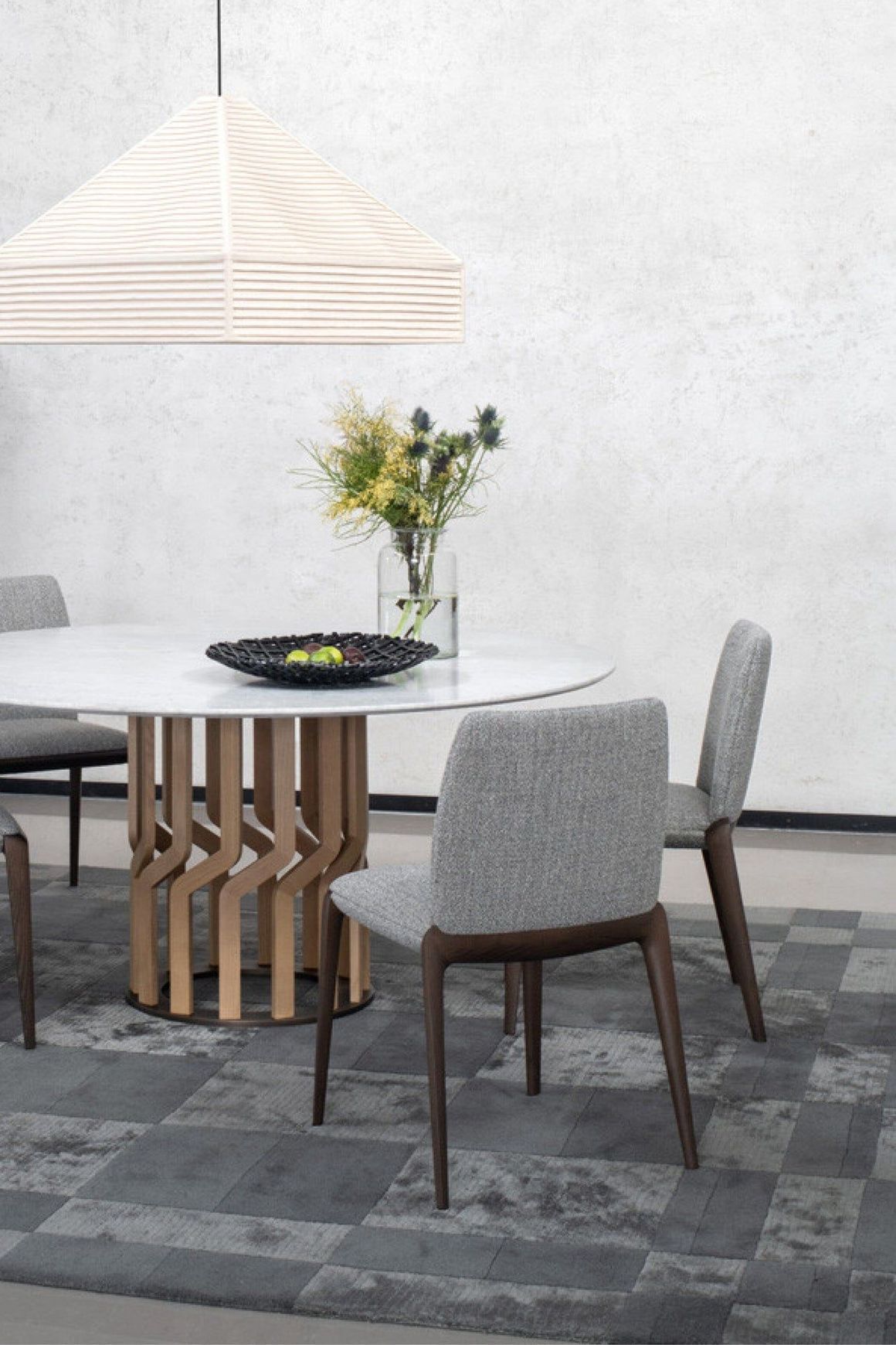 Hiru Dining Chair