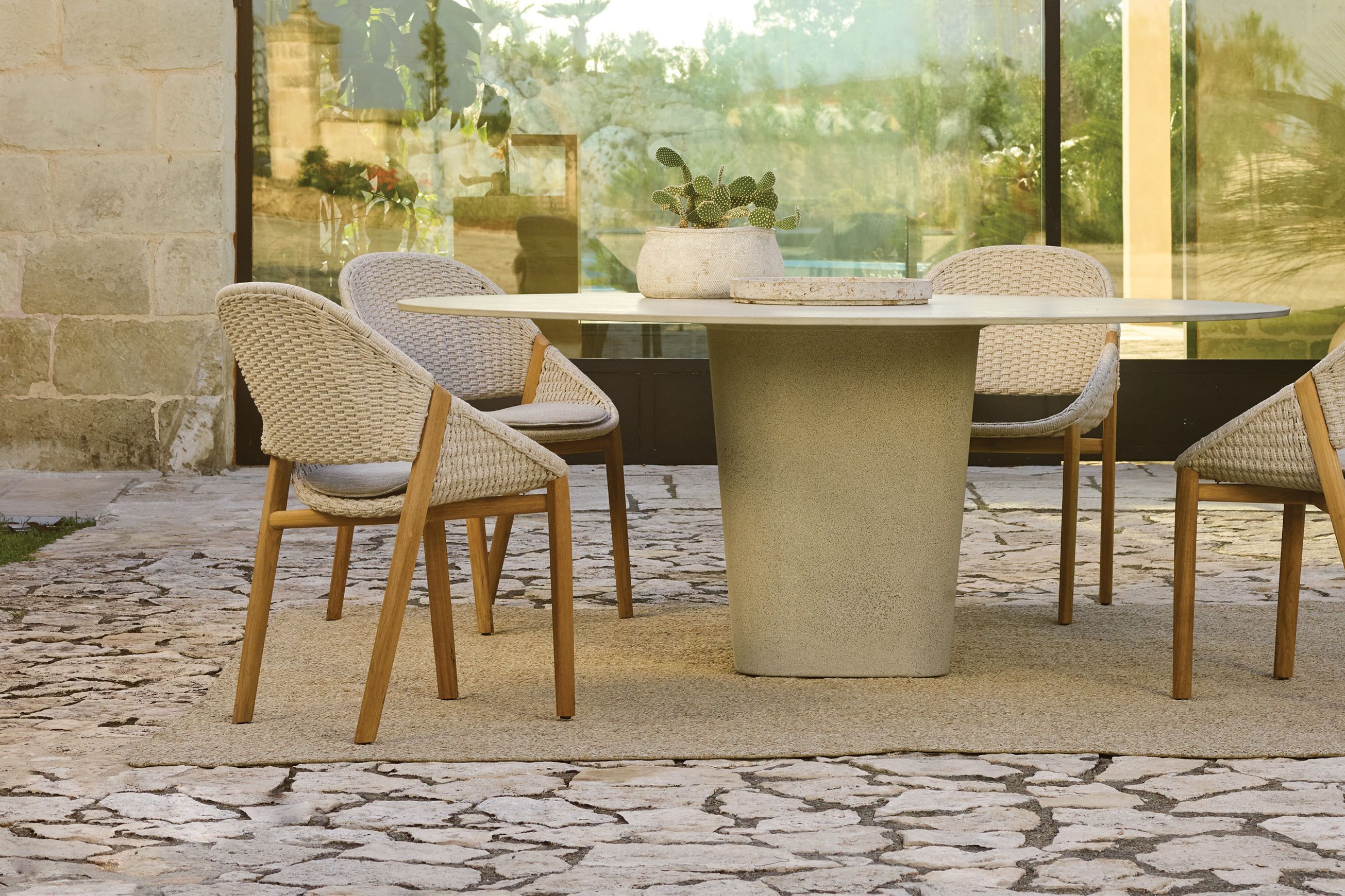 Tao Dining Table