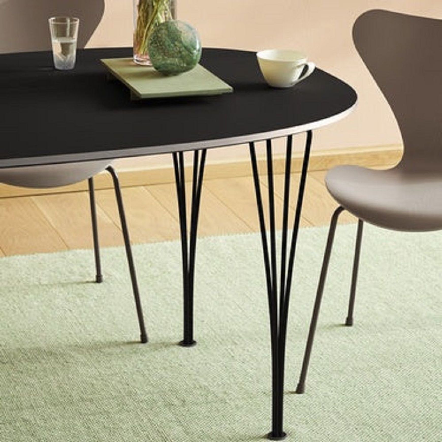 Table Series by Fritz Hansen