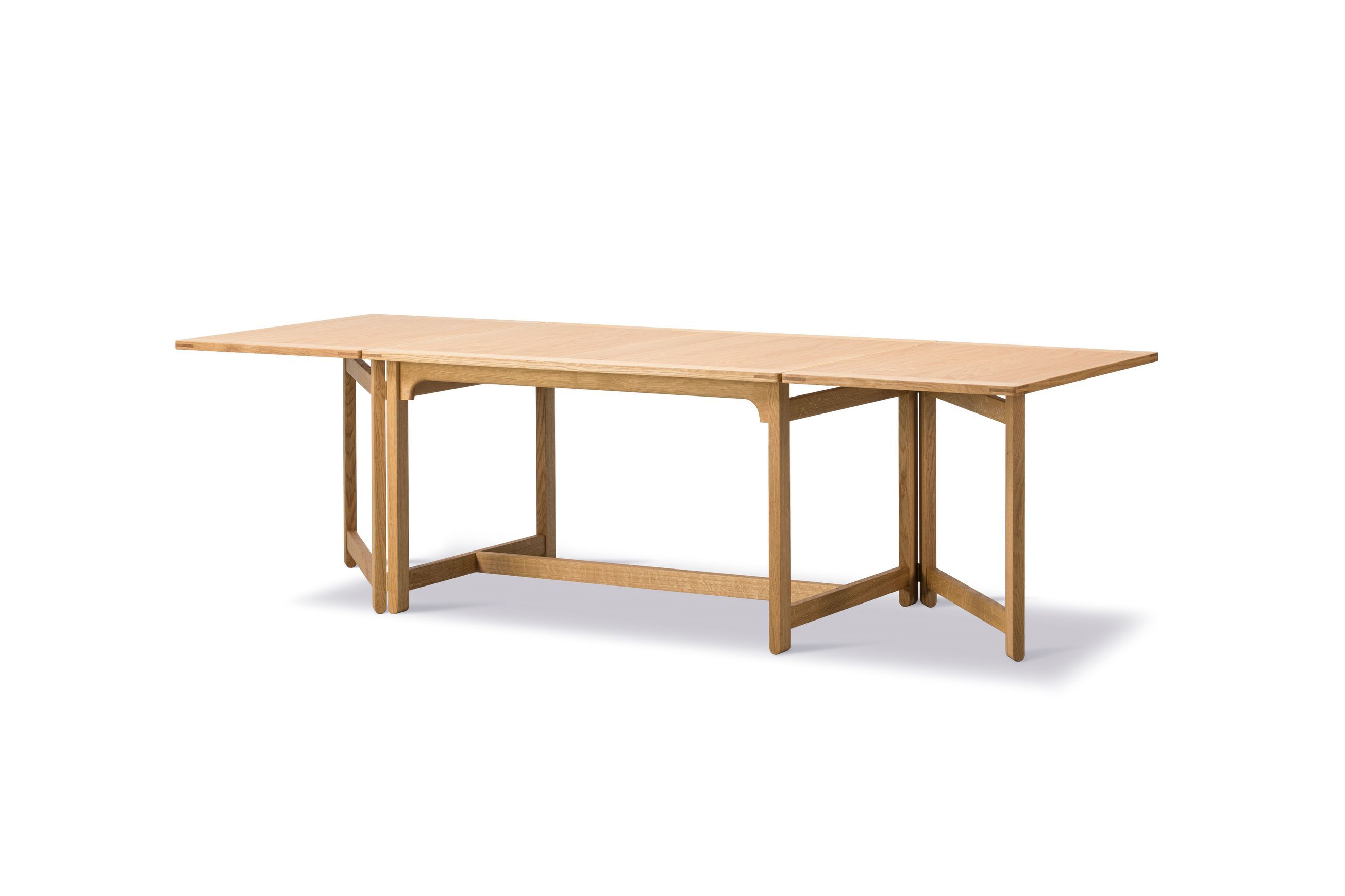 BM71 Library Table by Fredericia