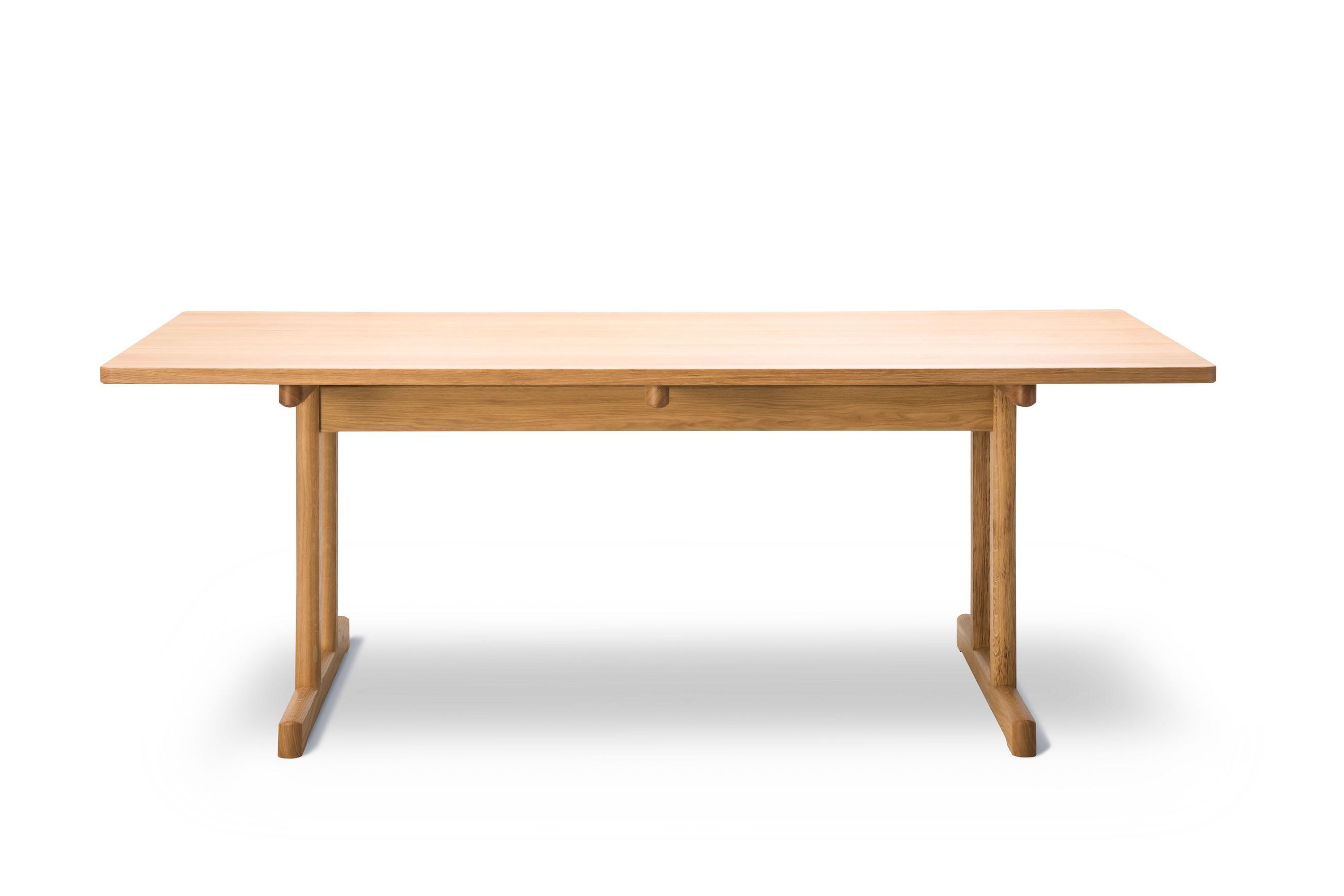 6286 Dining Table by Fredericia