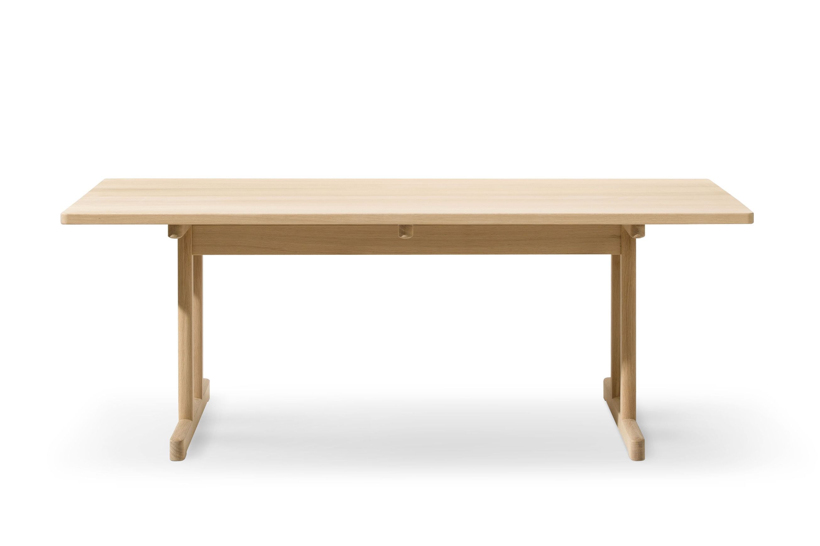 6286 Dining Table by Fredericia
