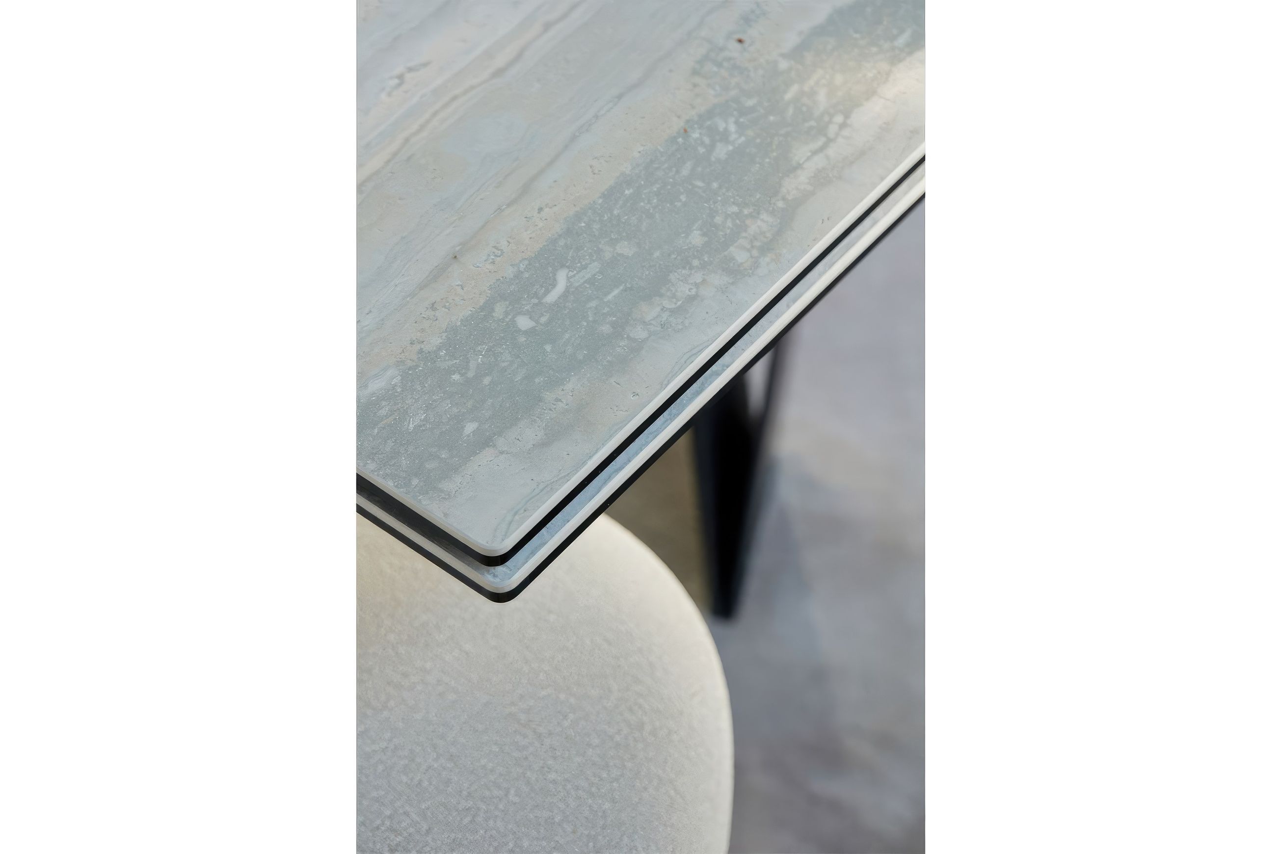 Cigale Dining Table