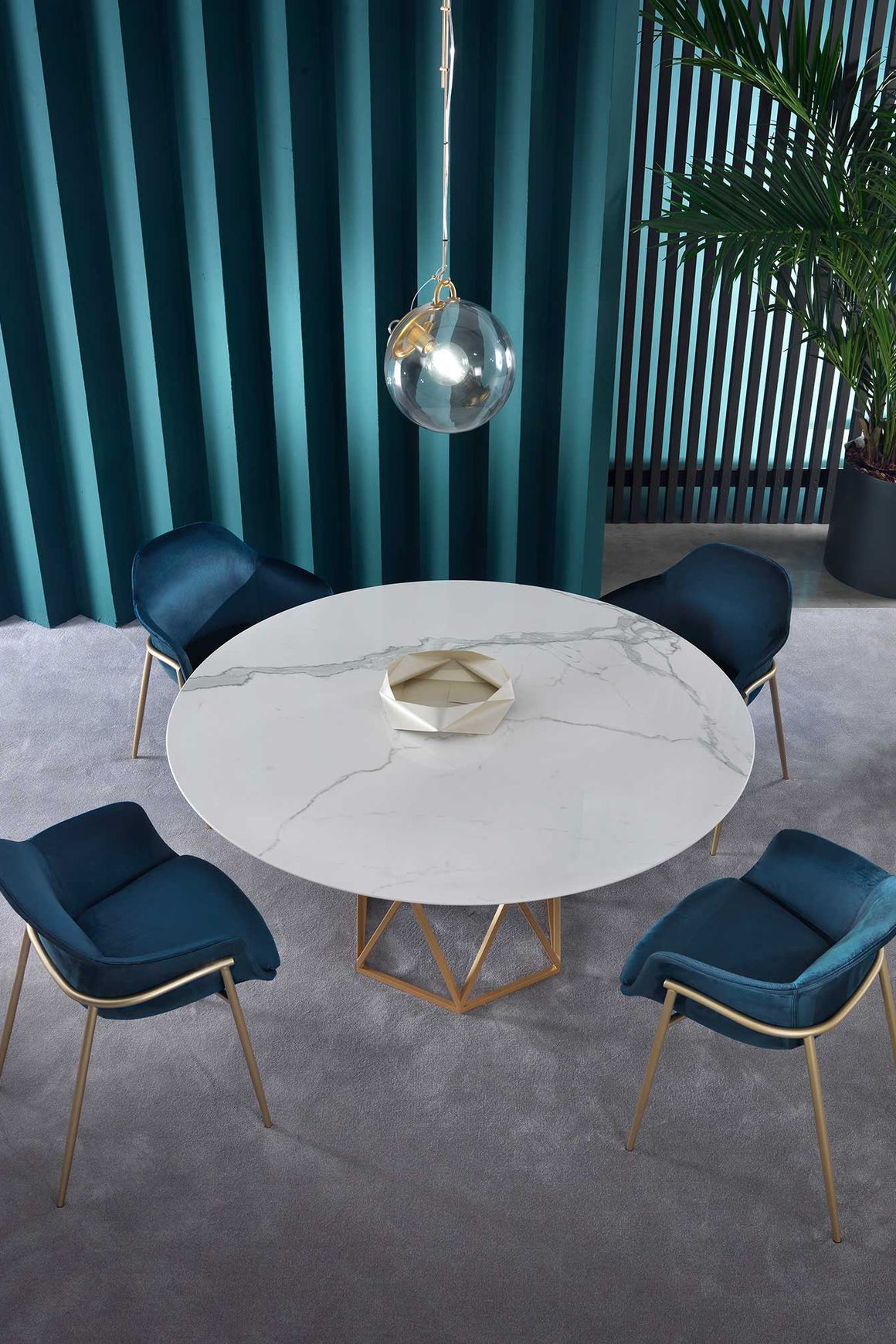Tatlin Dining Table