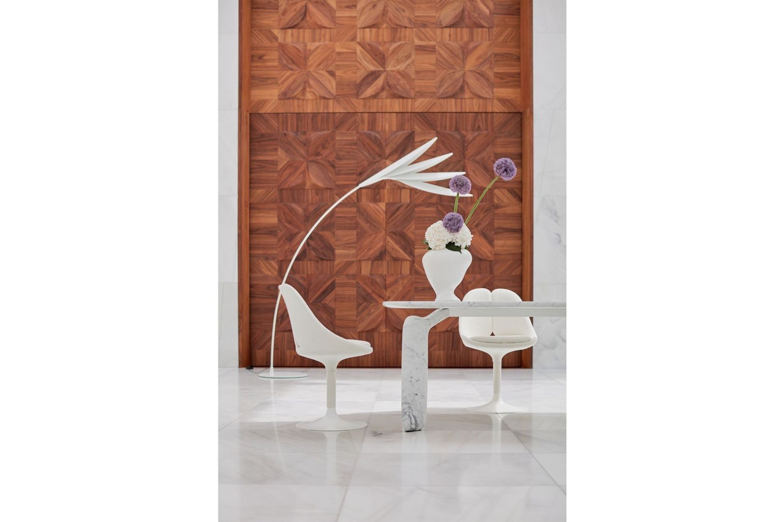 Pulp Marbre Dining Table