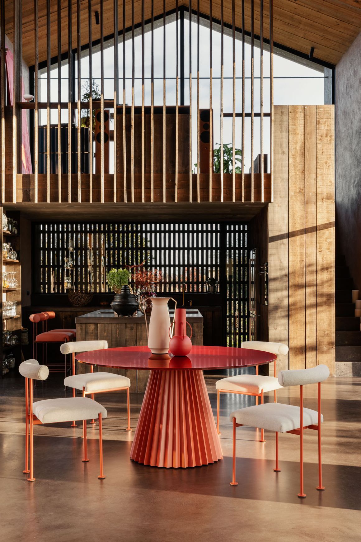 Plisse Dining Table