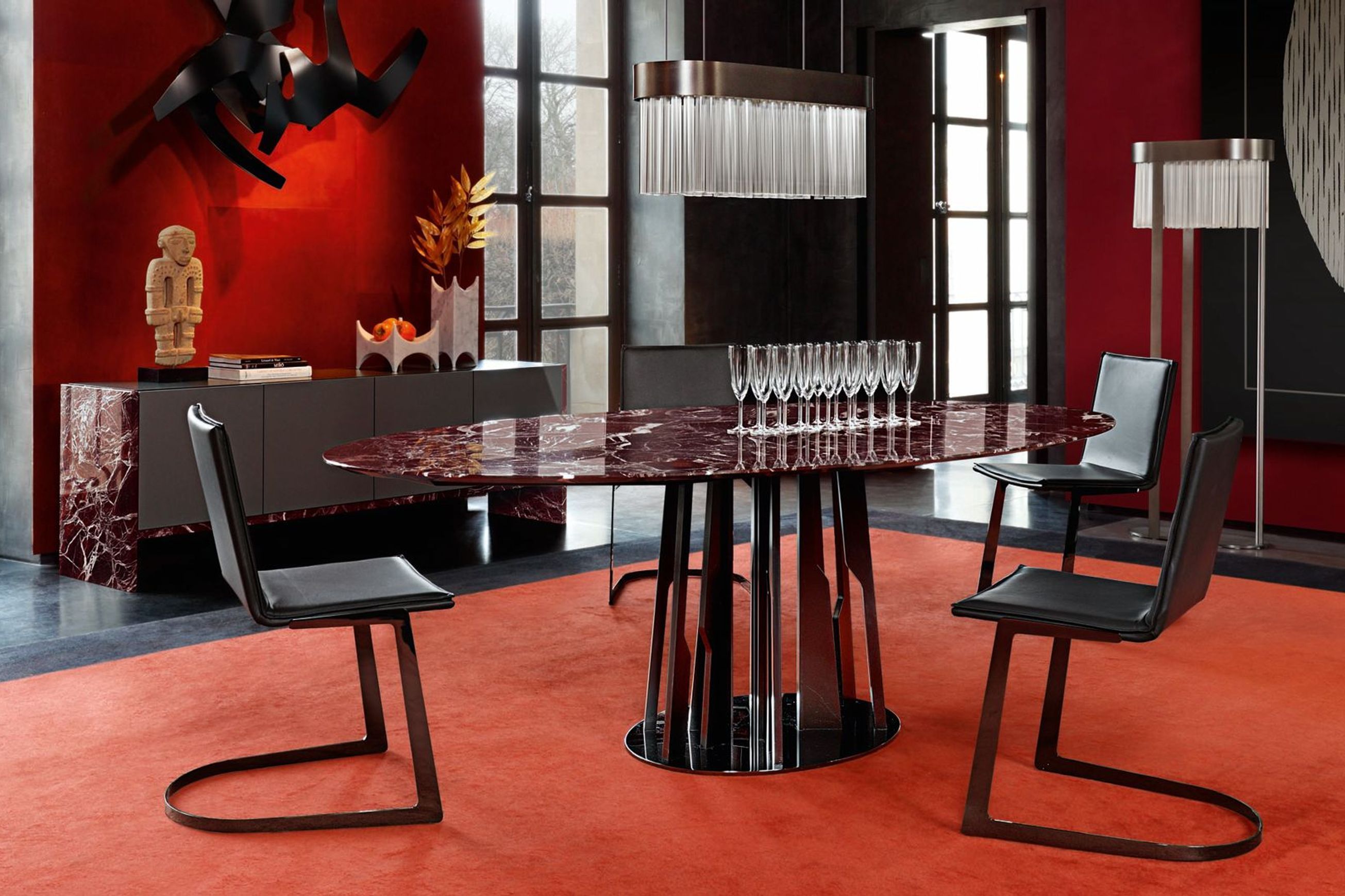 Ivresse Round Dining Table