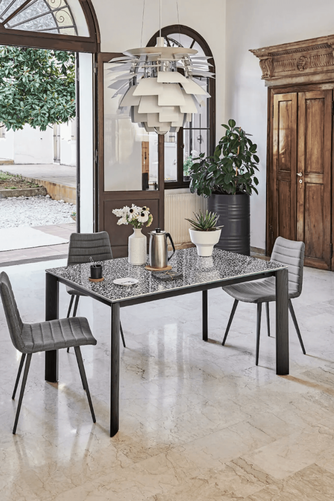 Blade Dining Table