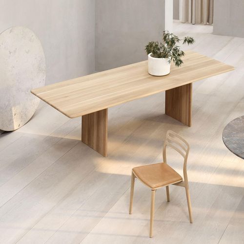 Cabin Round Table by Vipp