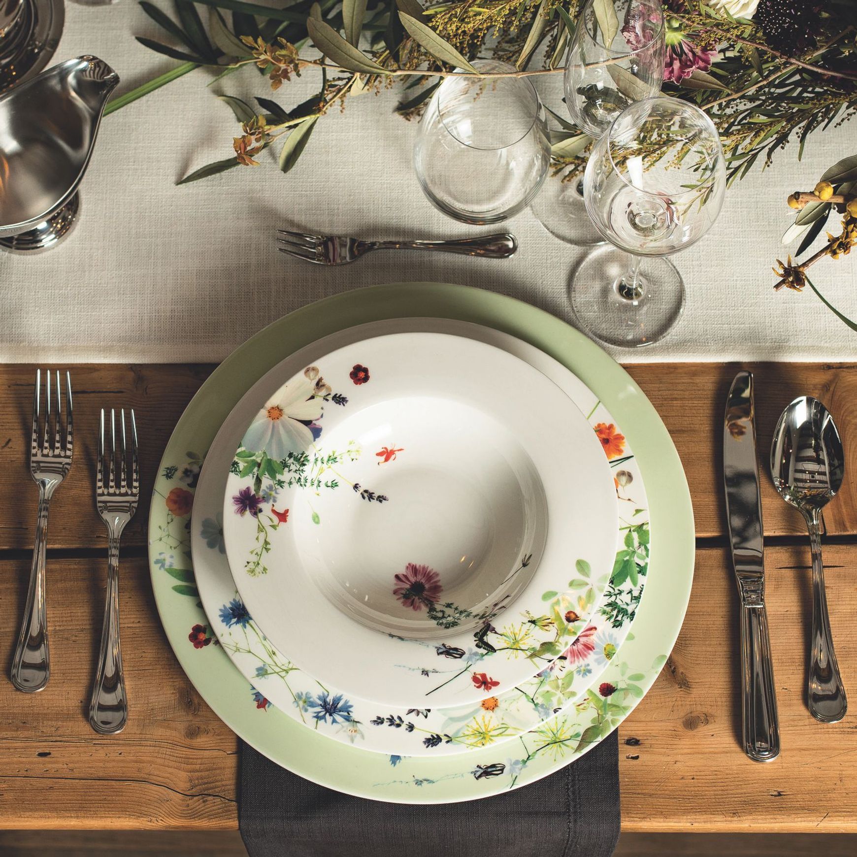 Grande Air Dinnerware