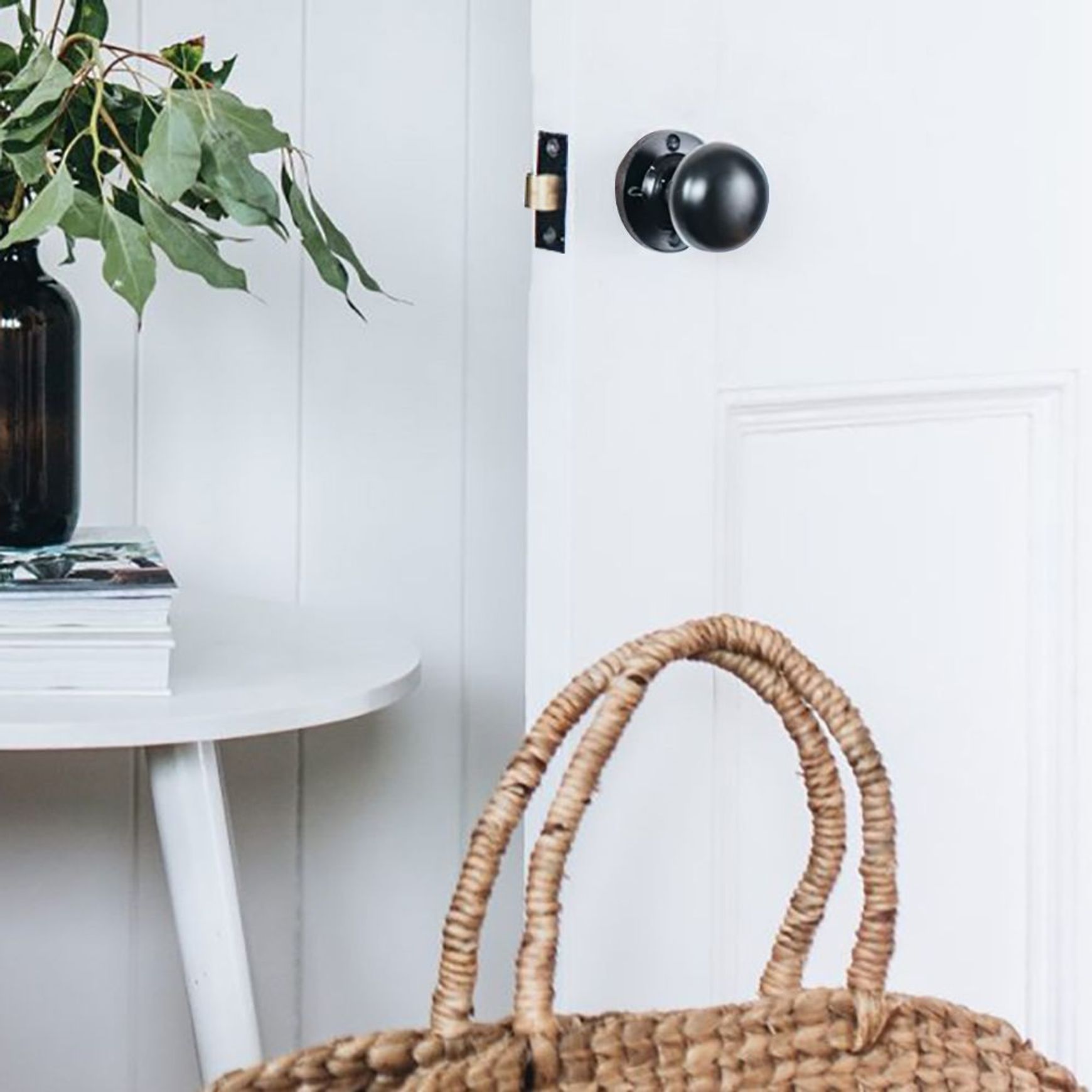 Tradco Retro Fit Mortice Knob on Round Rose