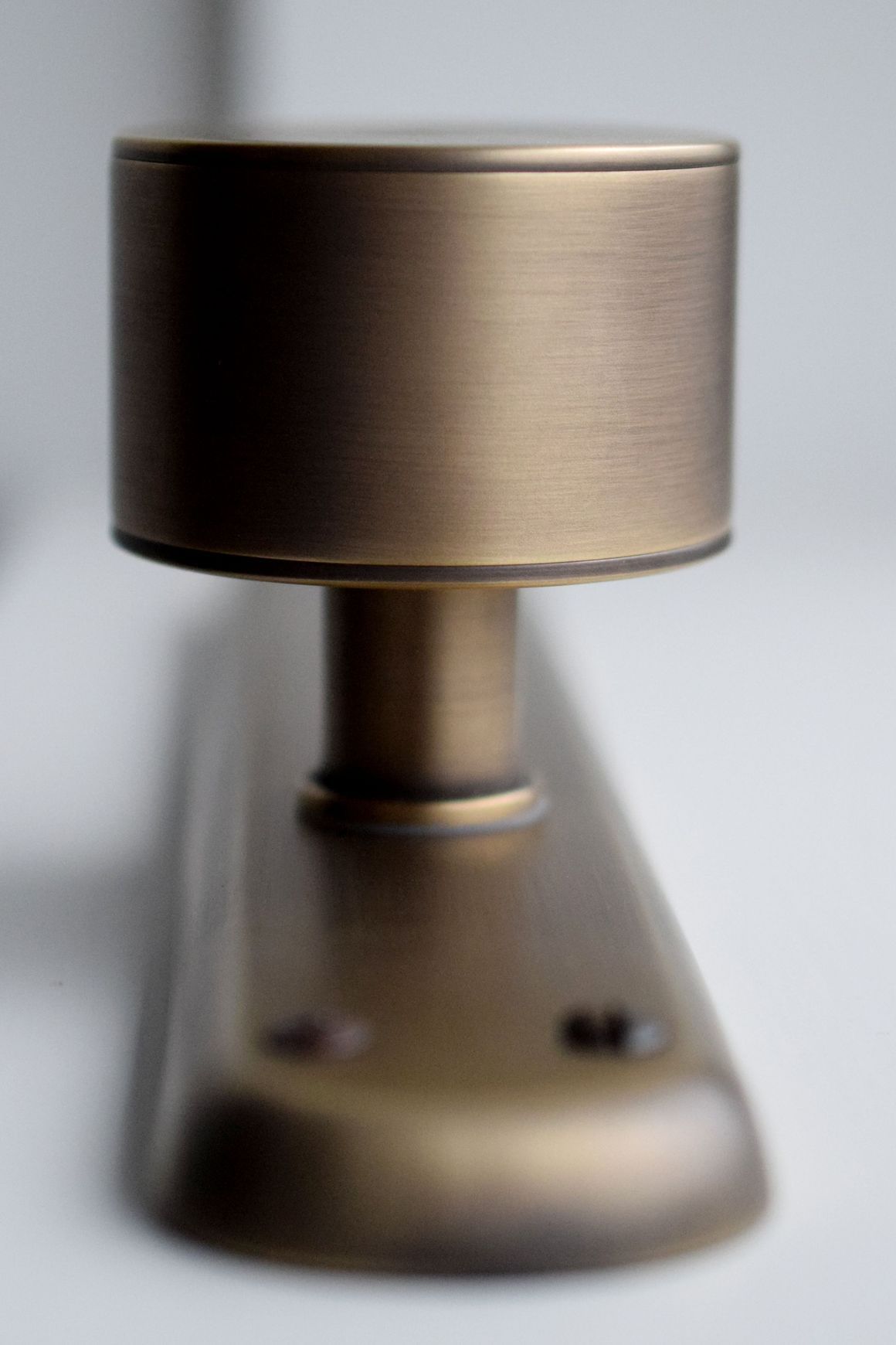 TS S2900 STACKED BARREL SOLID DOOR KNOB