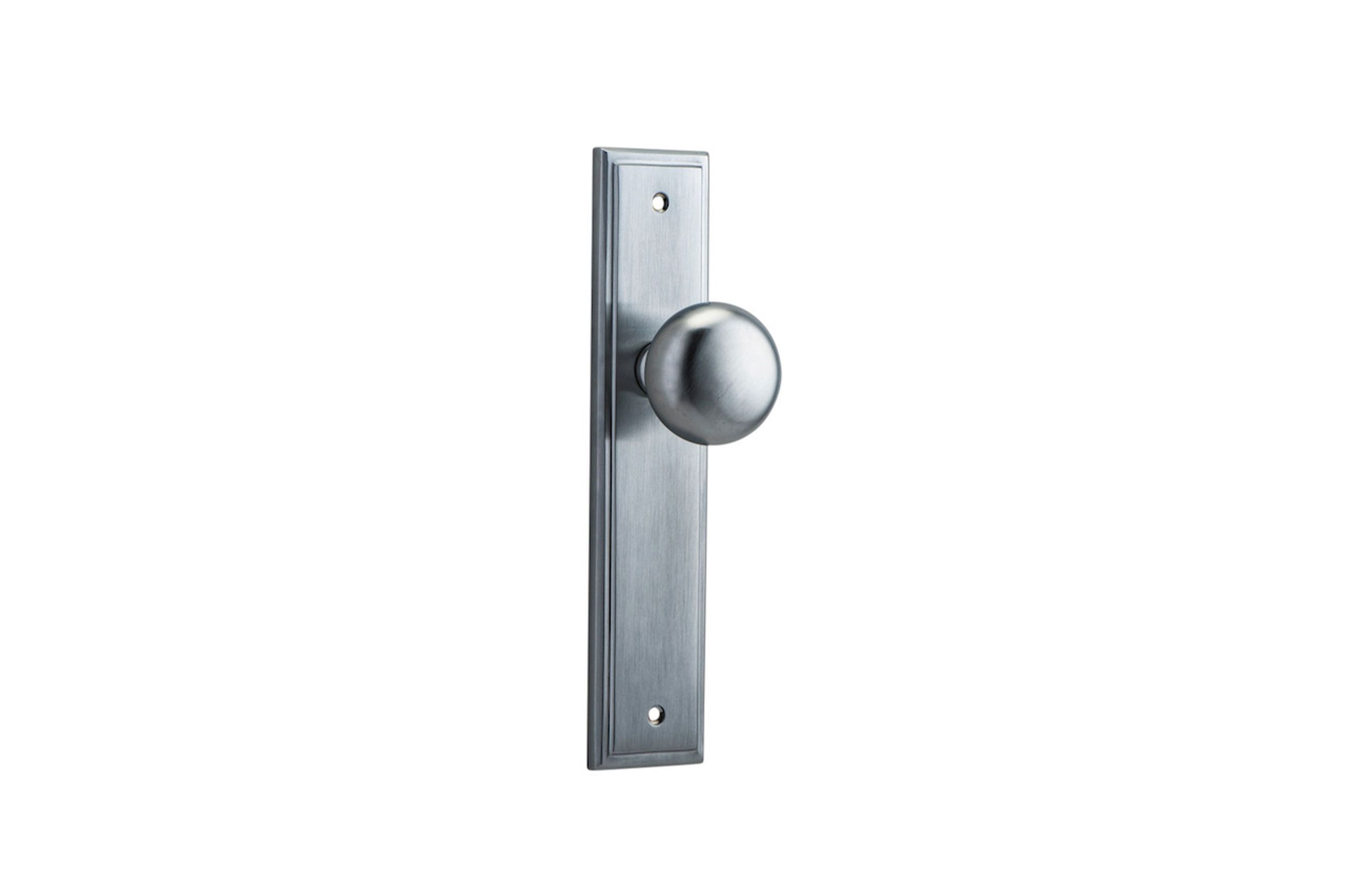 Cambridge Door Knob Stepped Backplate