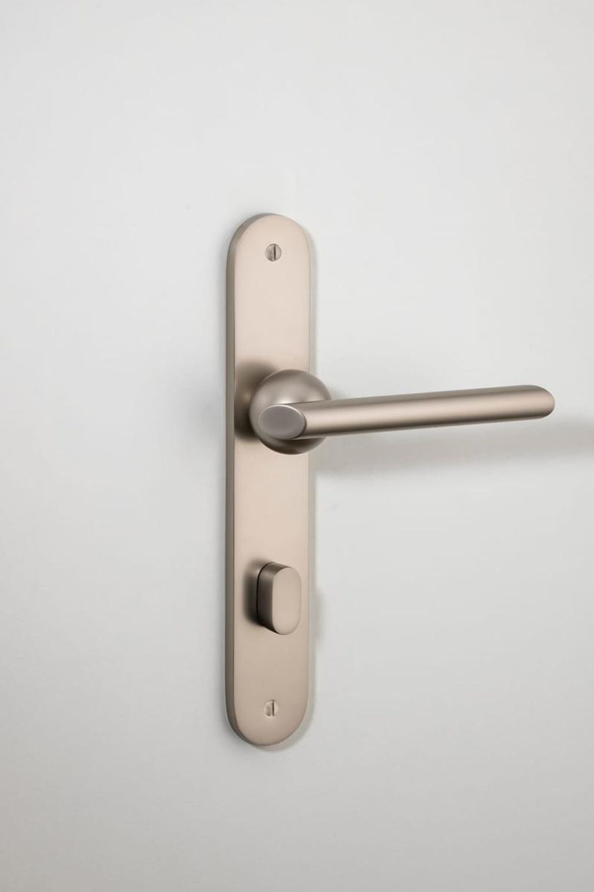 Futurismo Lever - Oval Backplate