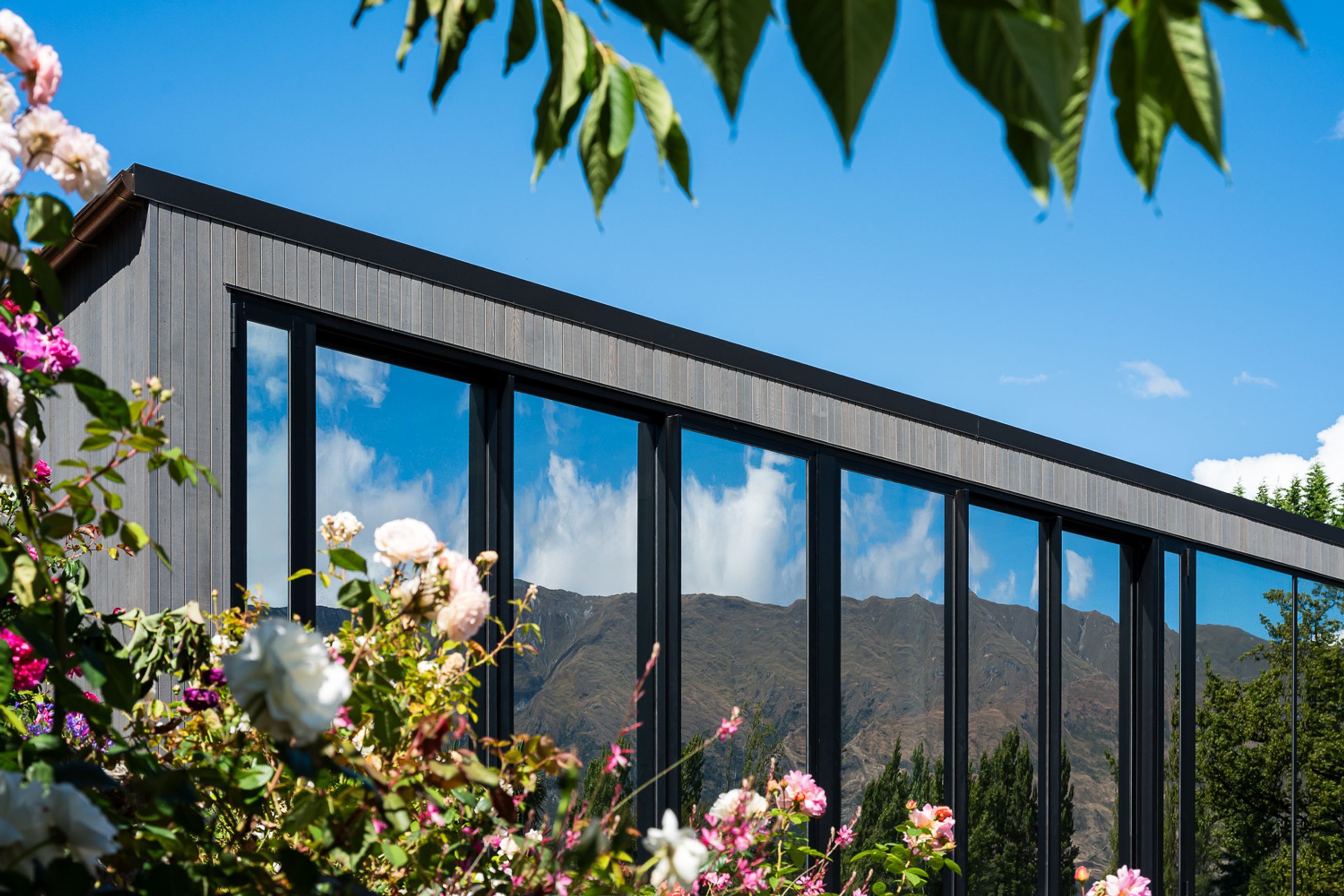 Low E SunX™ Reflect - Solar Control Thermal Glass