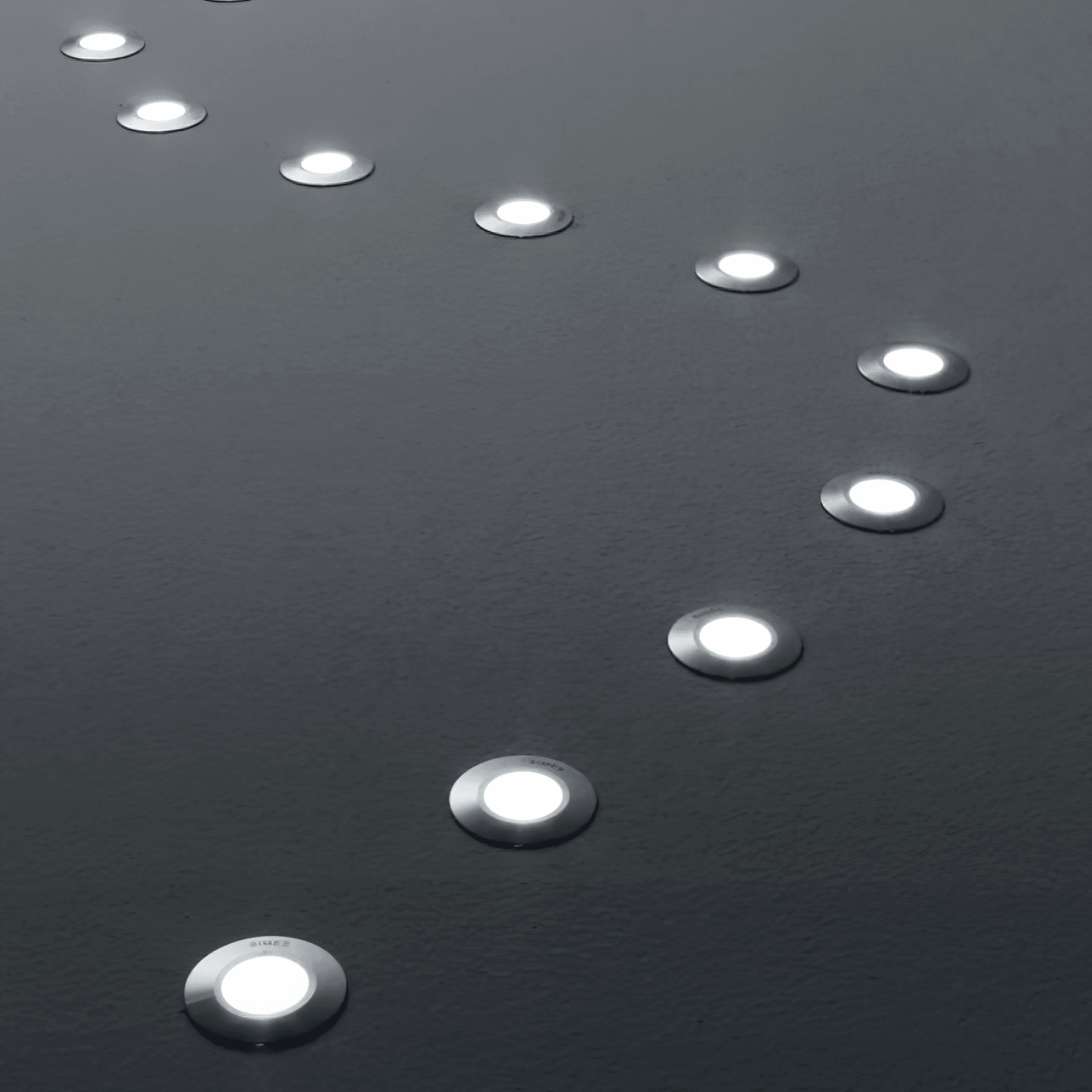 NanoLED Walk-over Light