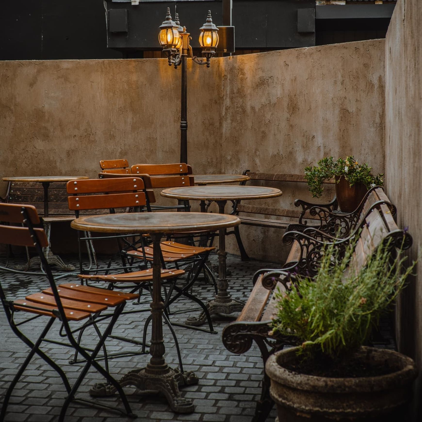 Flamed Granite Cobbles on Mesh