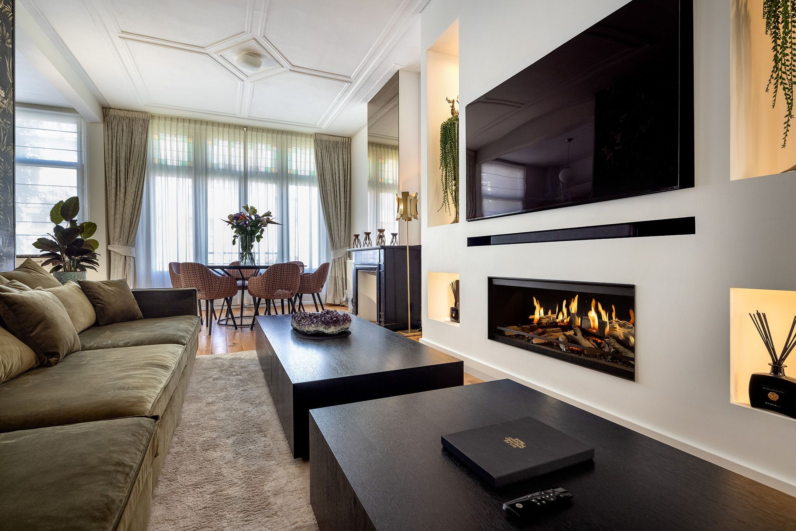 E-One 100 F - Single Sided Electric Fireplace