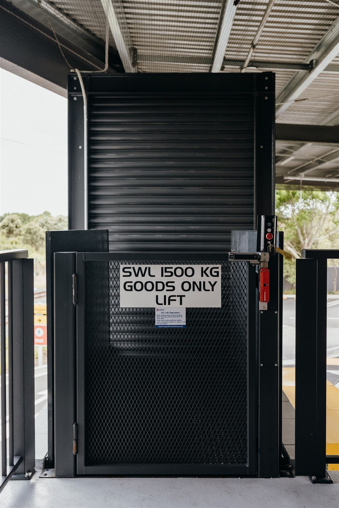 Freight Hoist Scissor Lifts