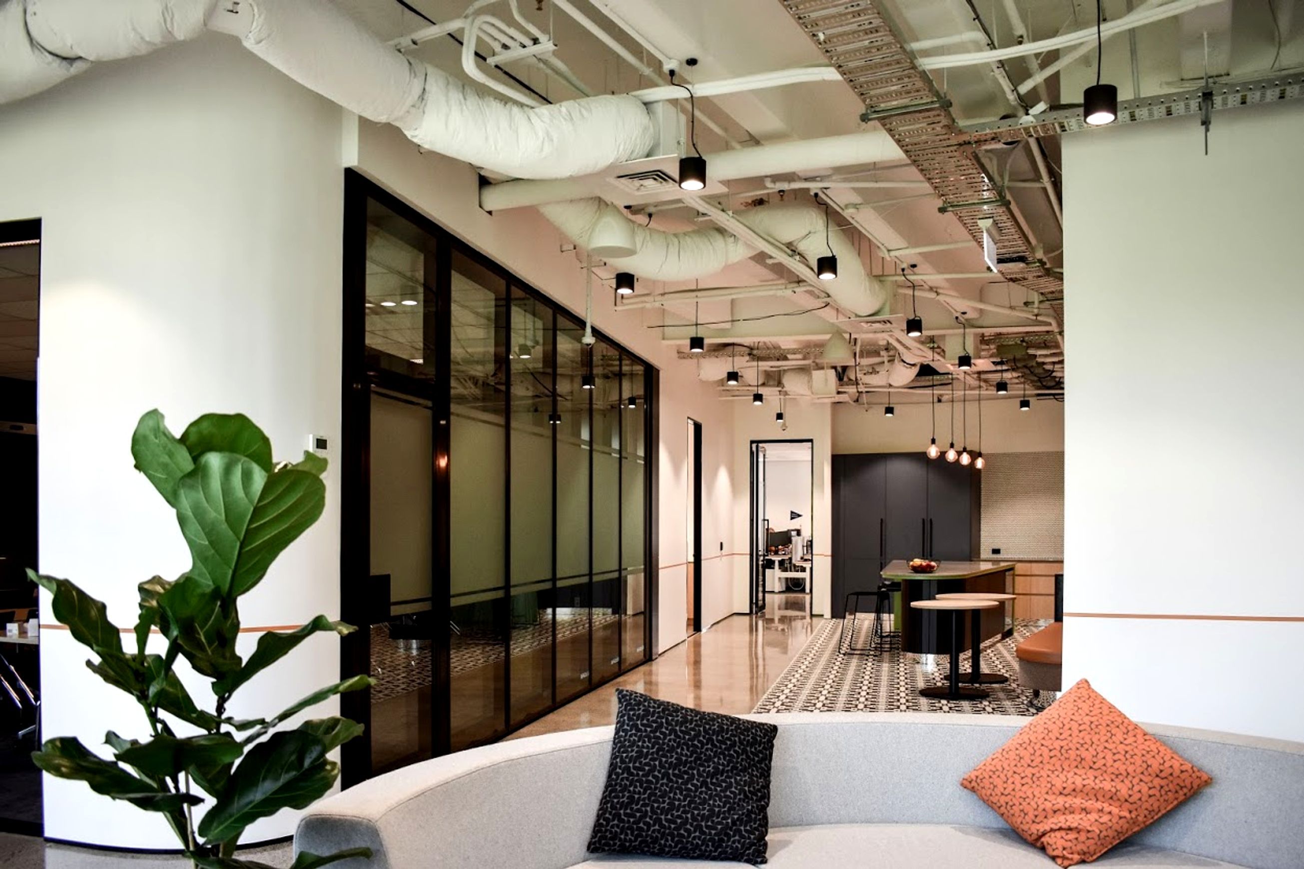 Moveo ComfortDrive - Fully Automatic Operable Wall