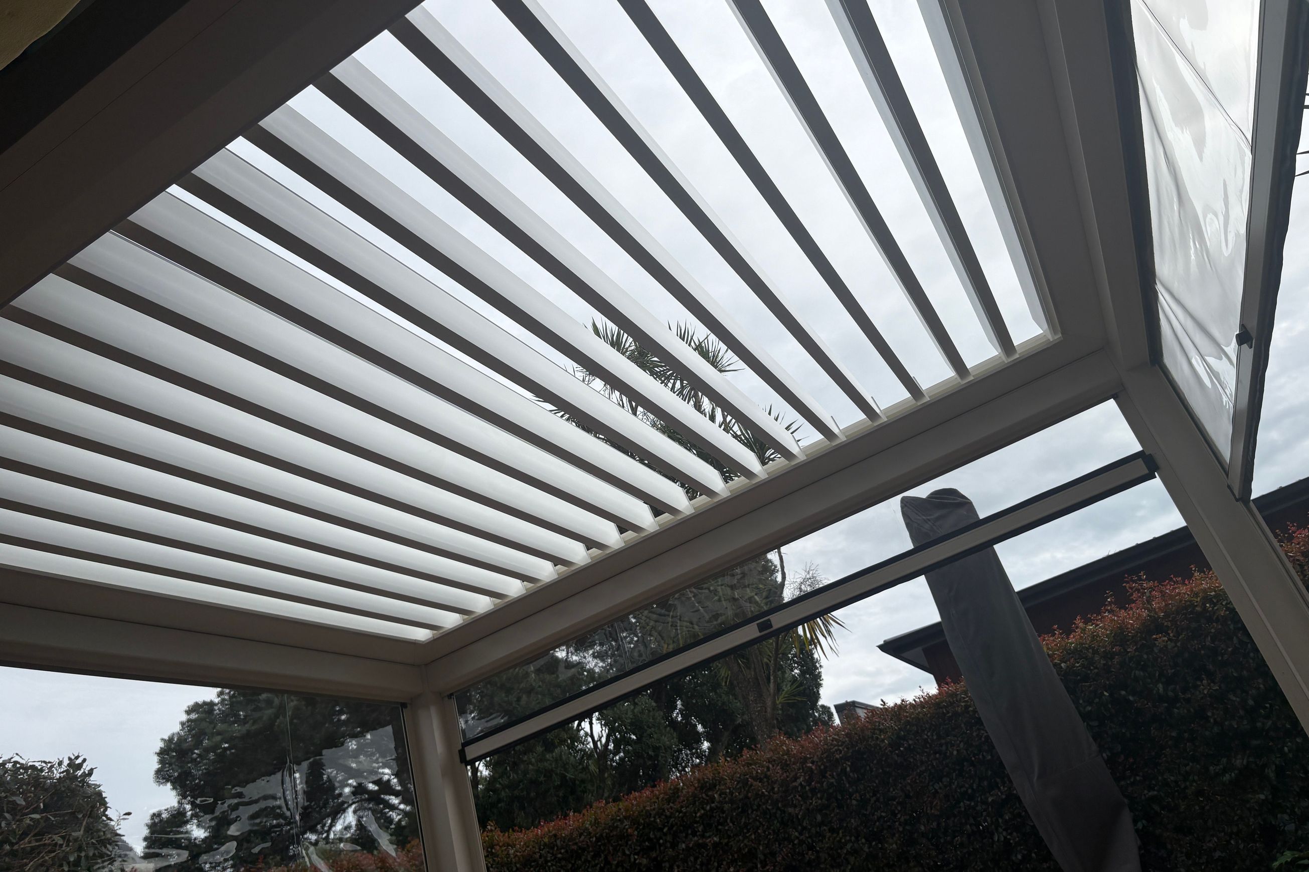 Sesame Louvre Roof System