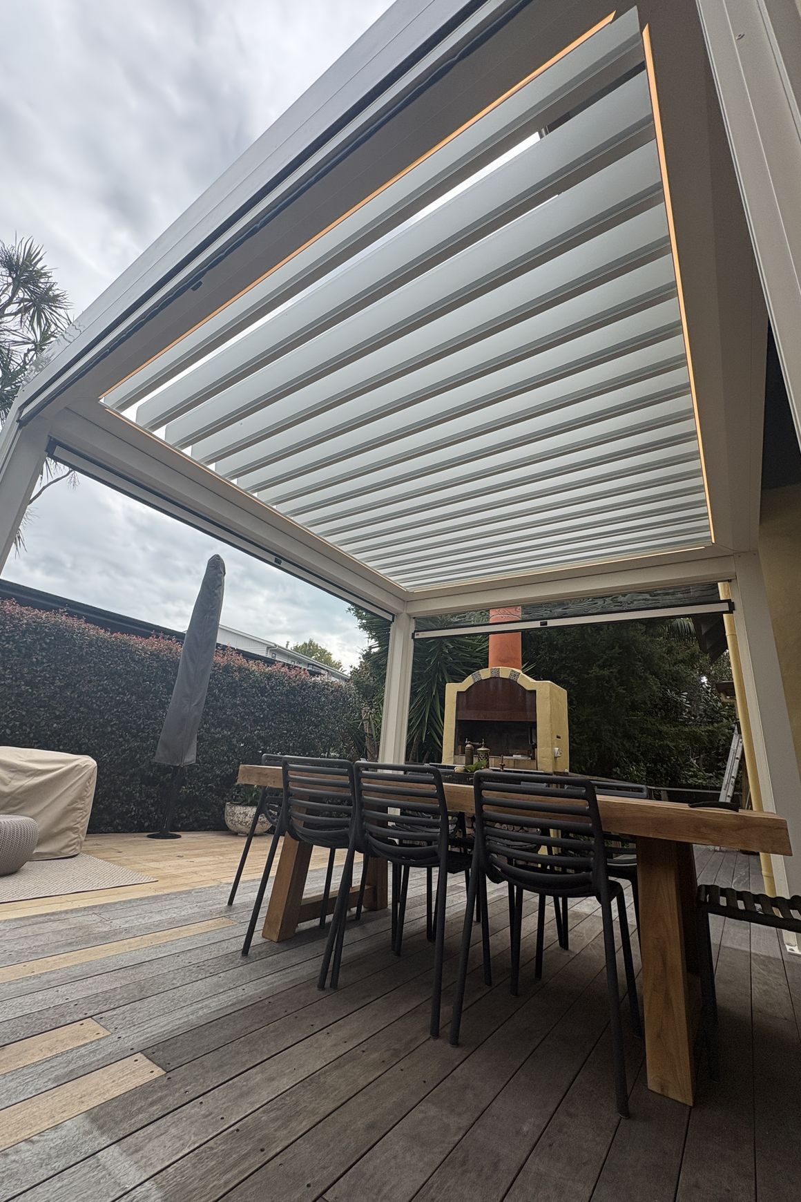 Sesame Louvre Roof System