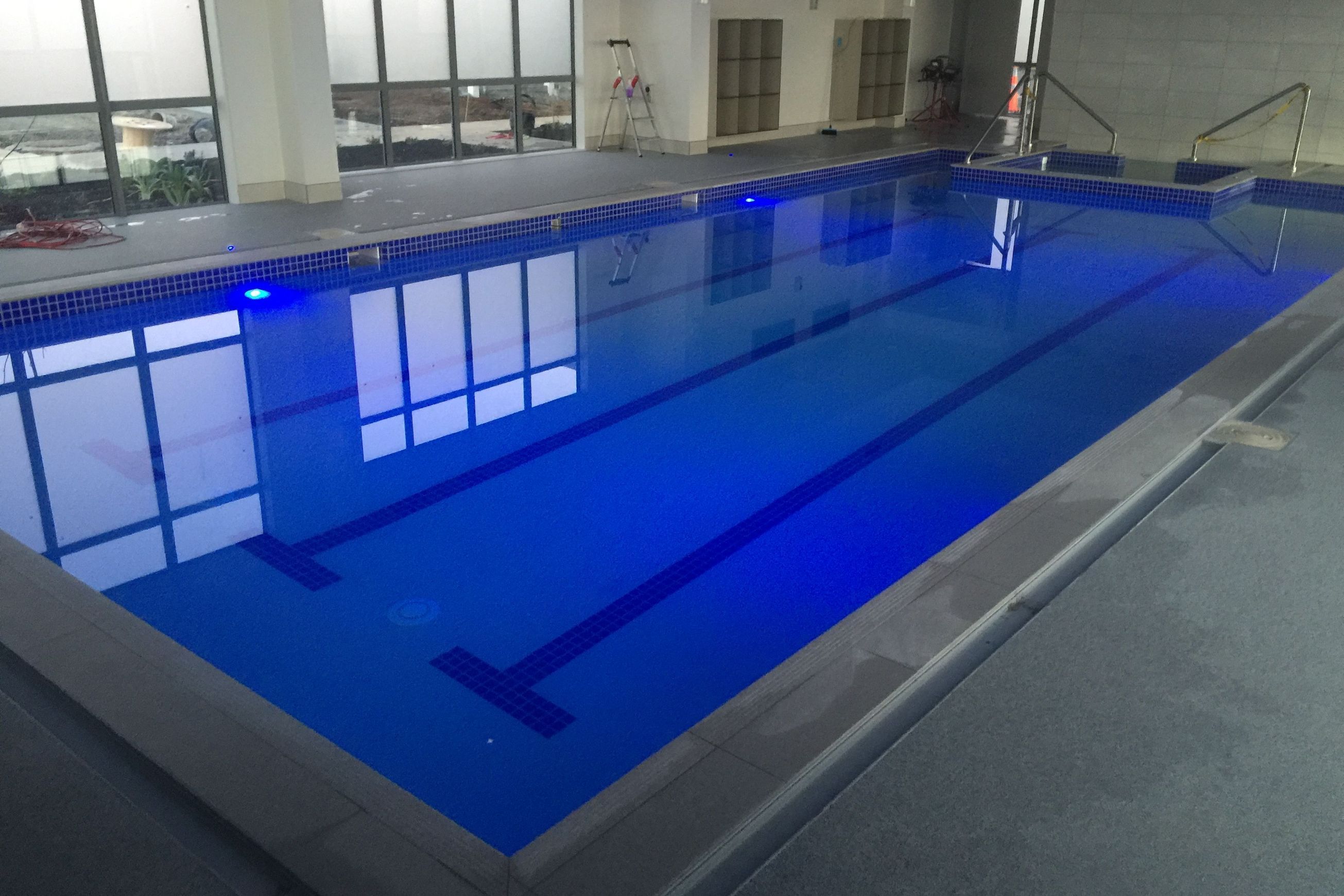 Commercial Pools & Spas