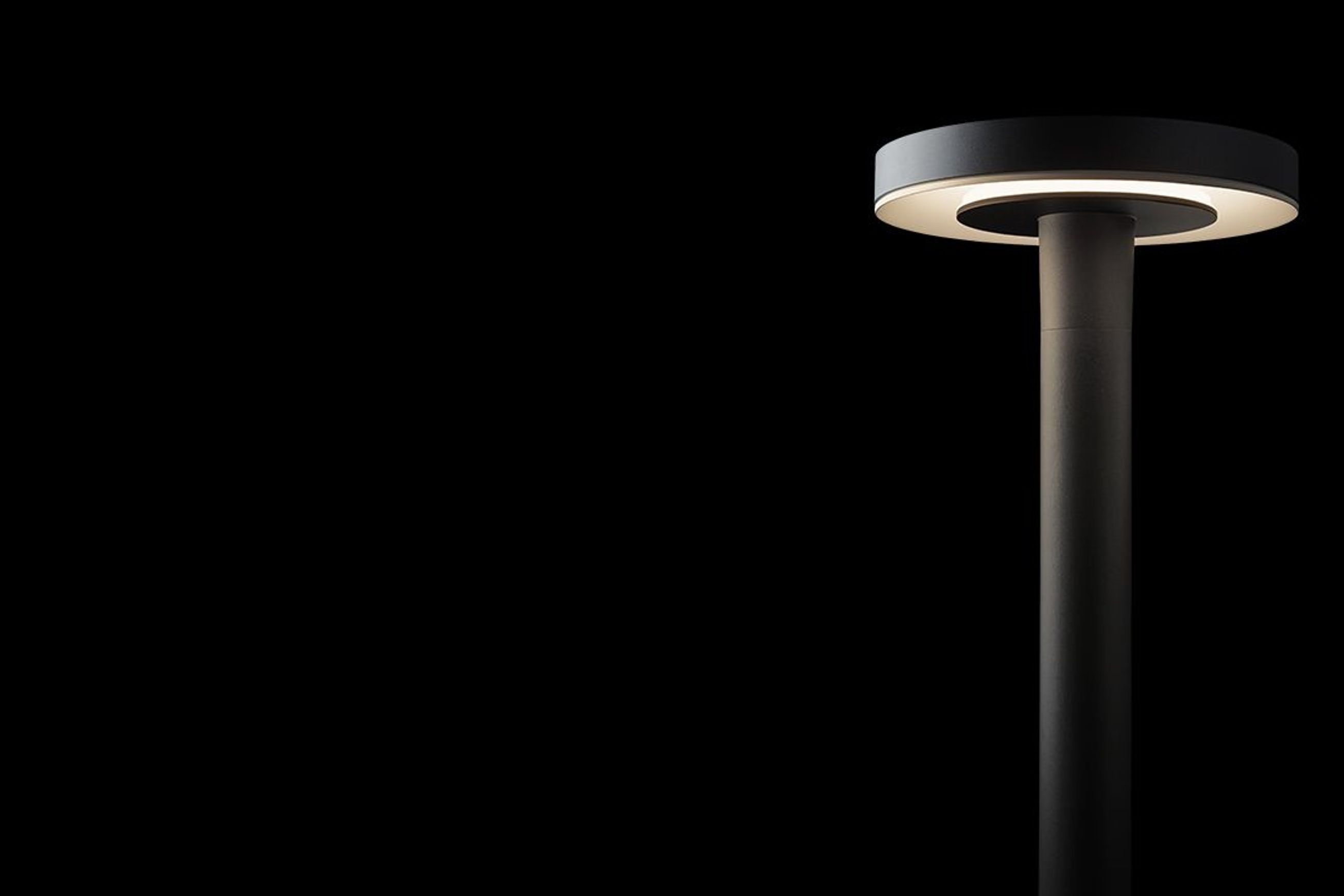 Pole Light Urban Distribution Rotosymmetric Cut Off