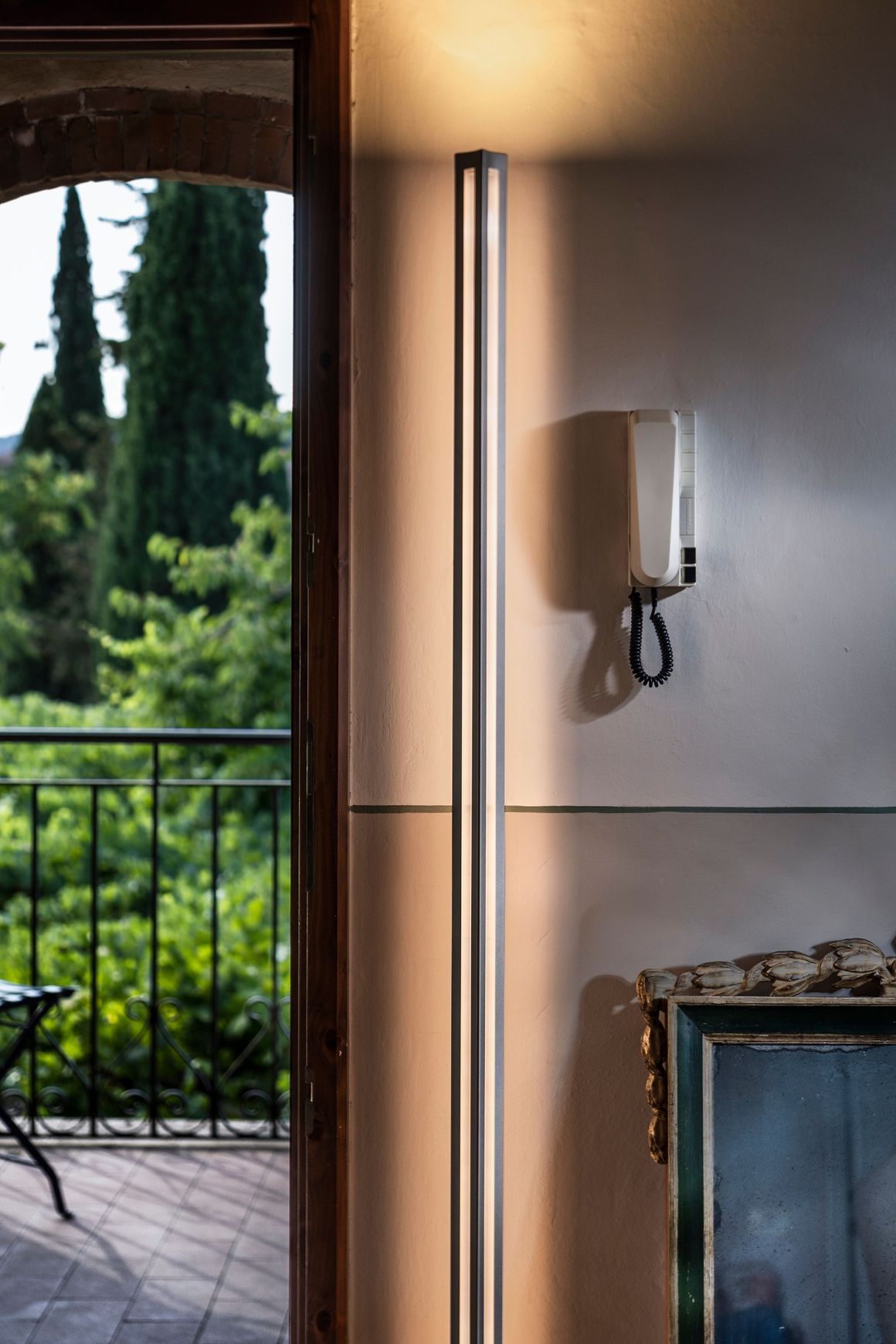 Chiaroscura Floor Lamp