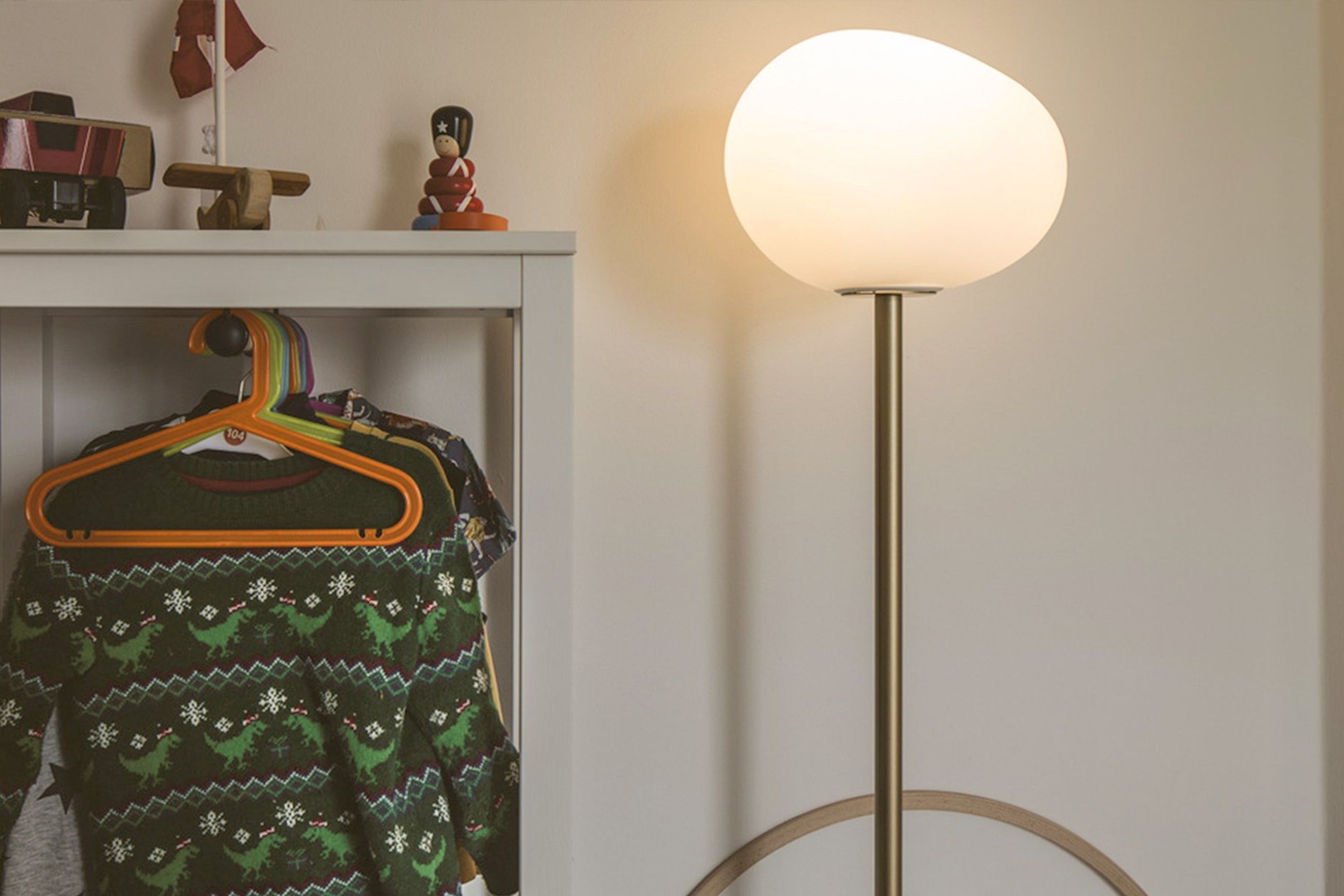 Gregg Media Glass | Floor Lamp