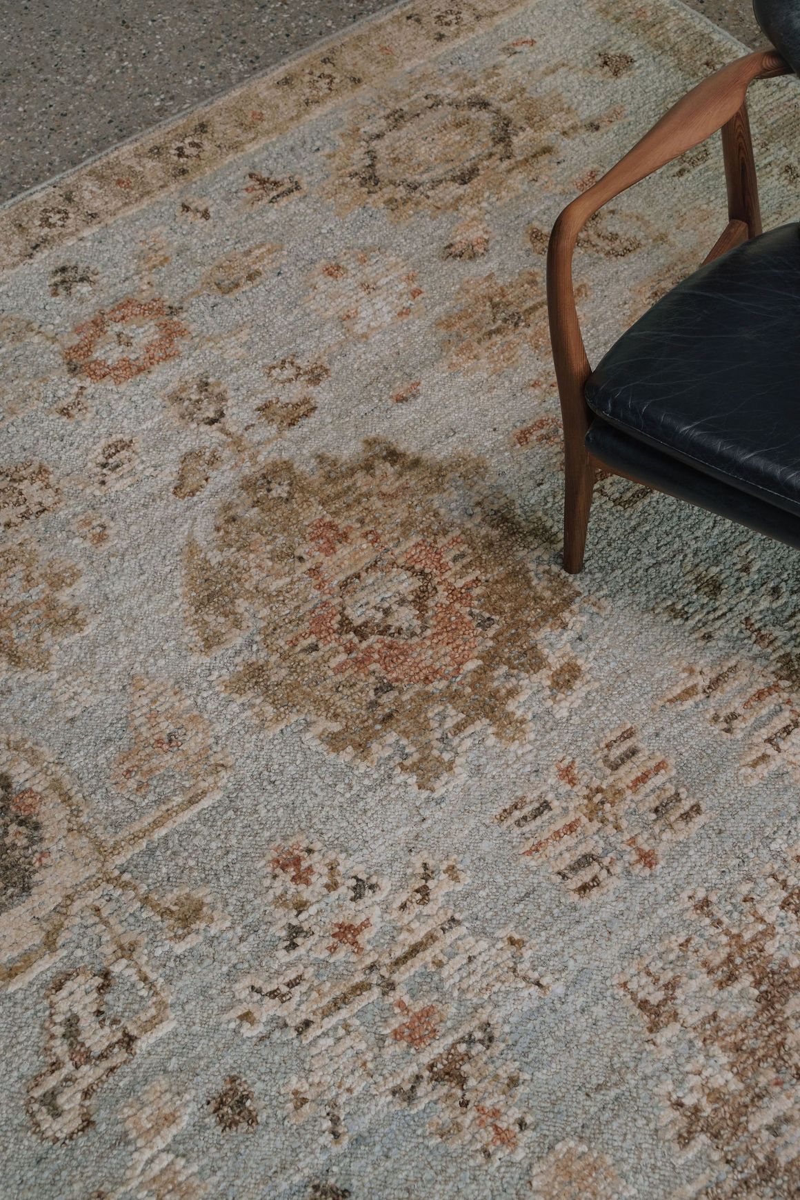 Yok Blue l Handknotted Rugs