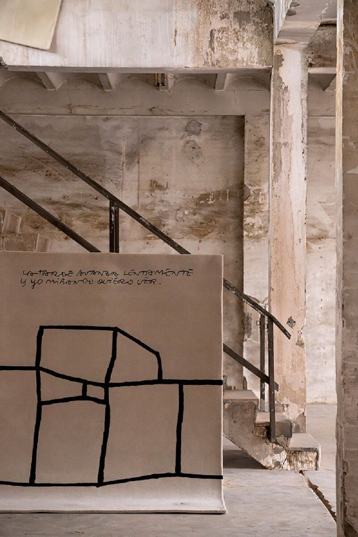 Chillida Preguntas 1994 by Nanimarquina
