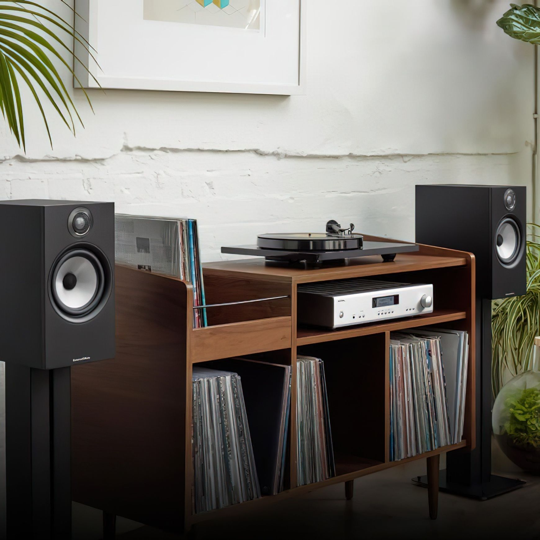 Bowers & Wilkins 606 S2 Stand-Mount Speaker