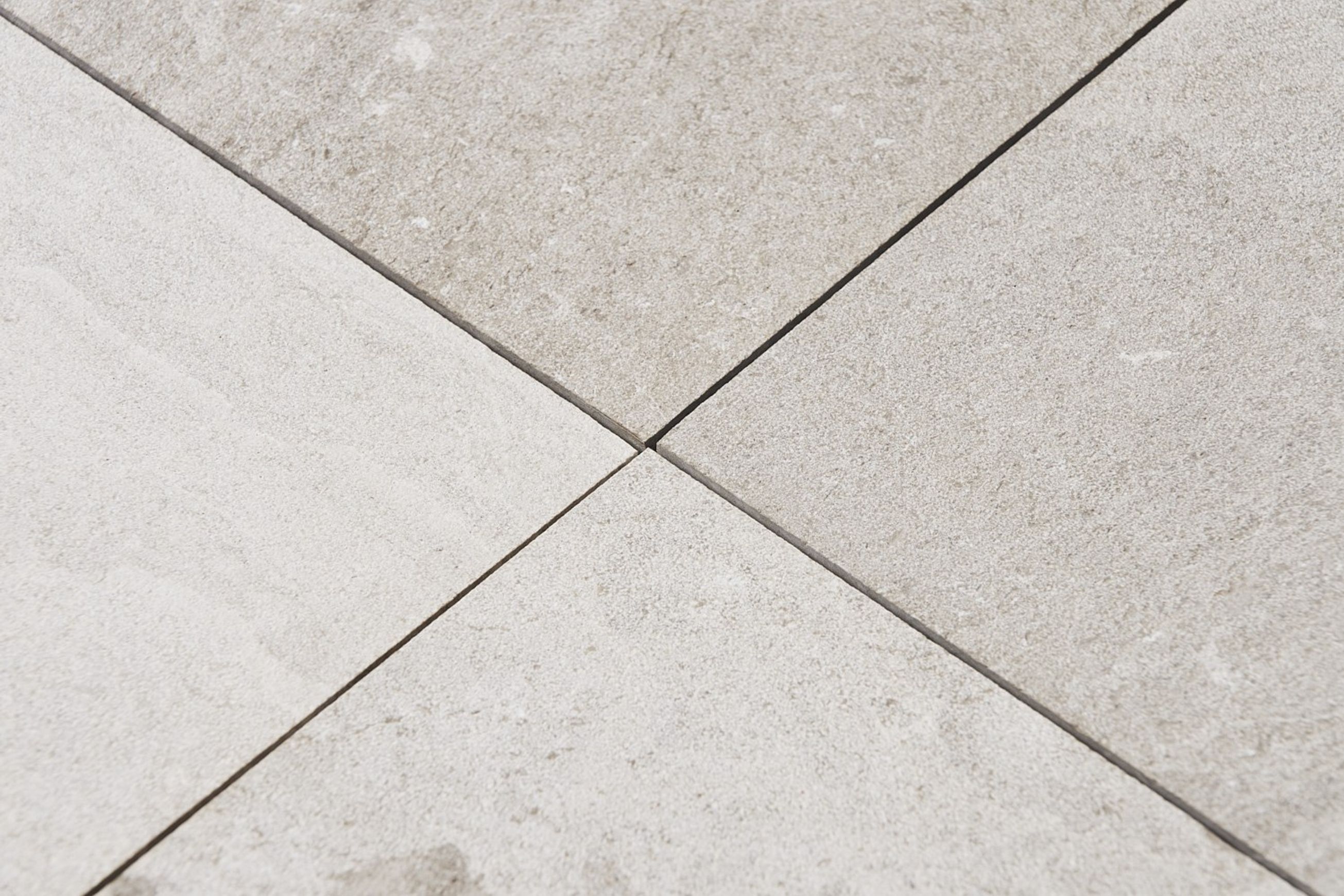 Chinchilla | Internal or Exterior Stone Tile
