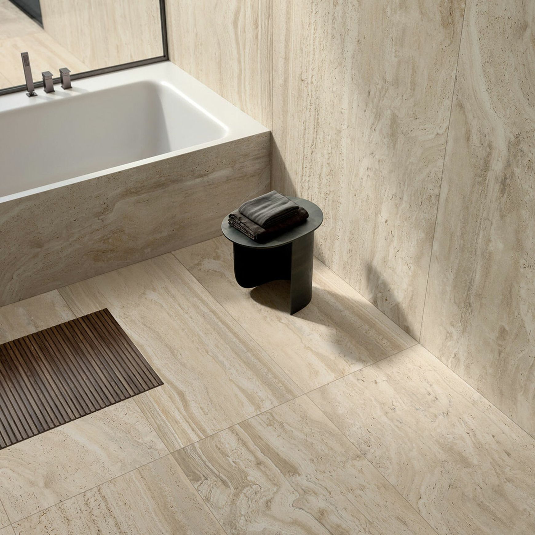 Navona Honey Vein Matt | Tile Space