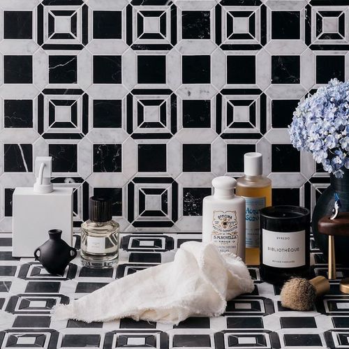 Labyrinth Channel Carrara & Nero Marble By Steve Cordony