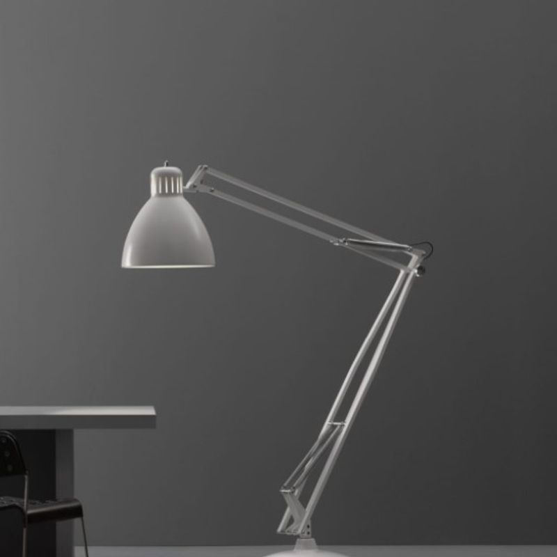 THE GREAT JJ Floor Lamp by Leucos