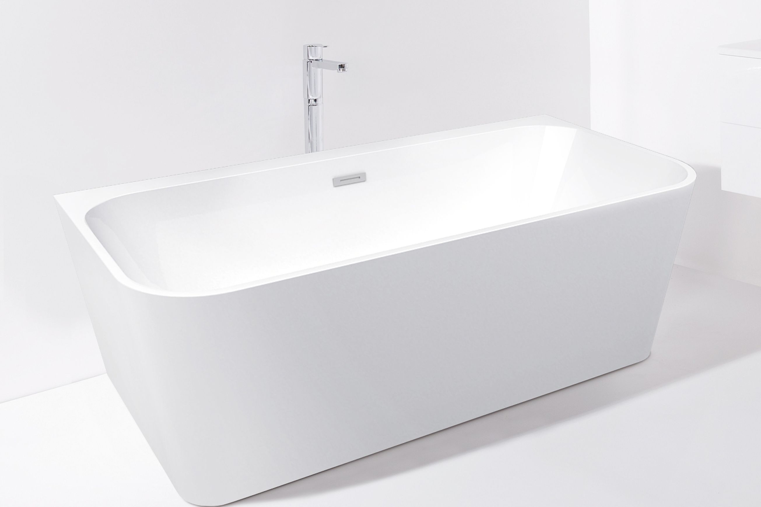 Curve Mini Back-to-Wall Acrylic Bath