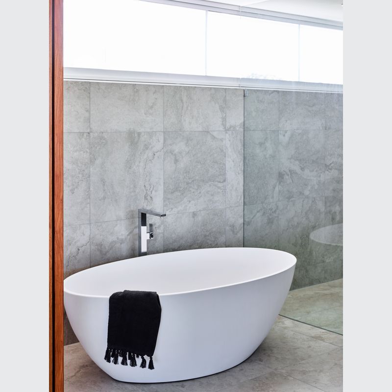 Gigi ST26 Toka Lite 1680mm Oval Wide Outdoor Bath