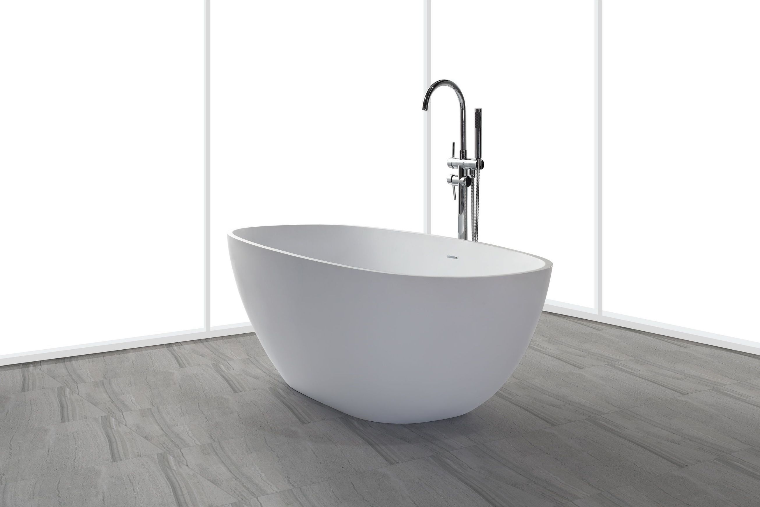 B008 Oval Shaped Hugi Bath 1640MM