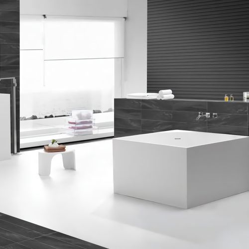 B067 Compact Back-to-wall/Corner Hugi Bath 1050MM