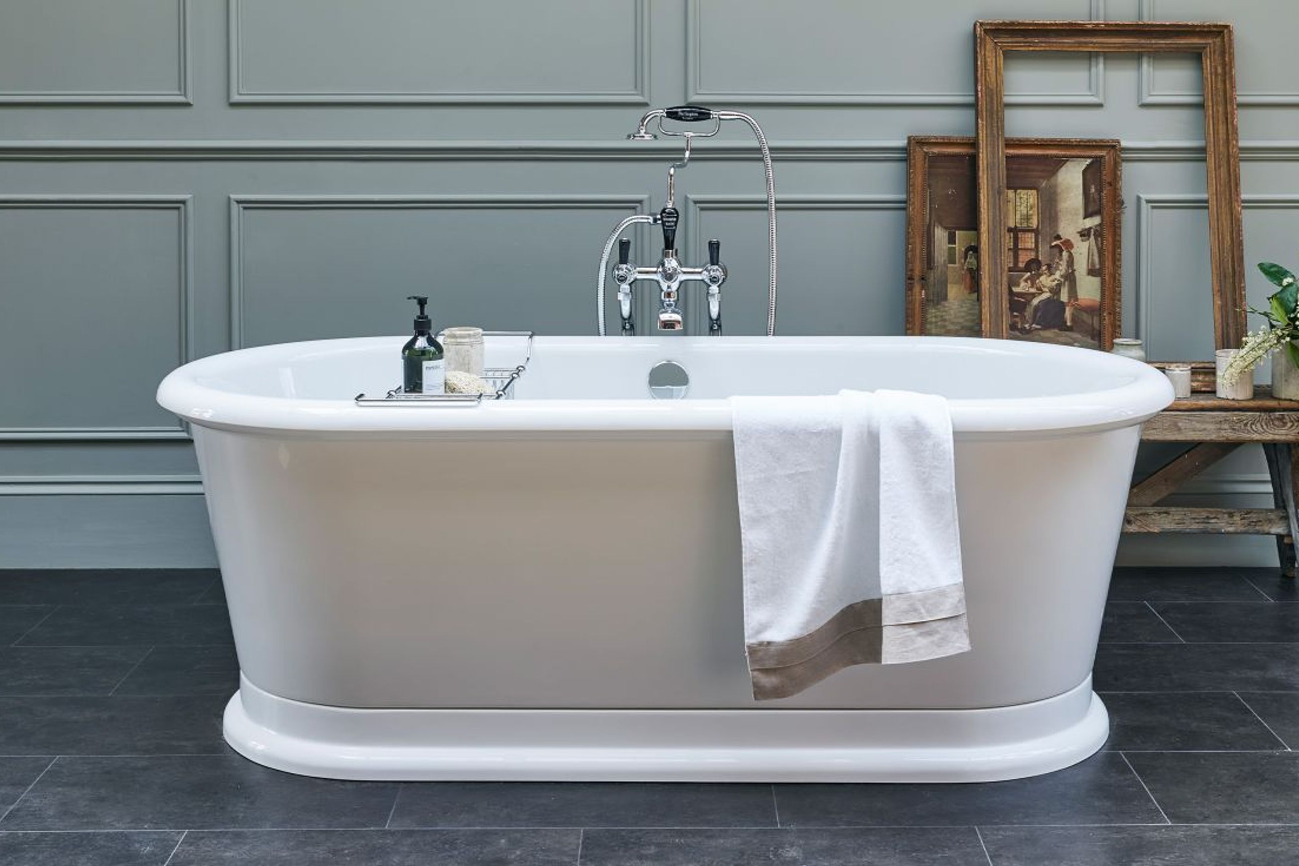 London Freestanding Bath