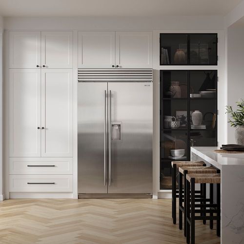 Classic Series Side-by-Side Refrigerator/Freezer