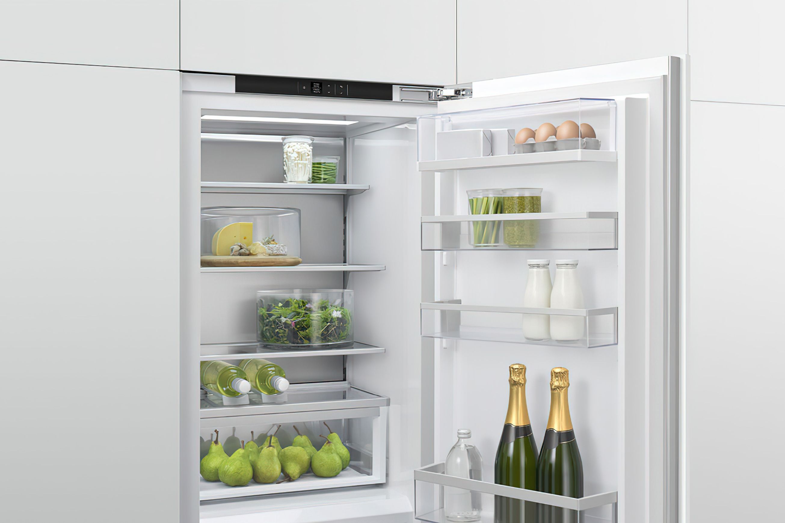 F&P Integrated Refrigerator Freezer, 60cm, Ice & Water