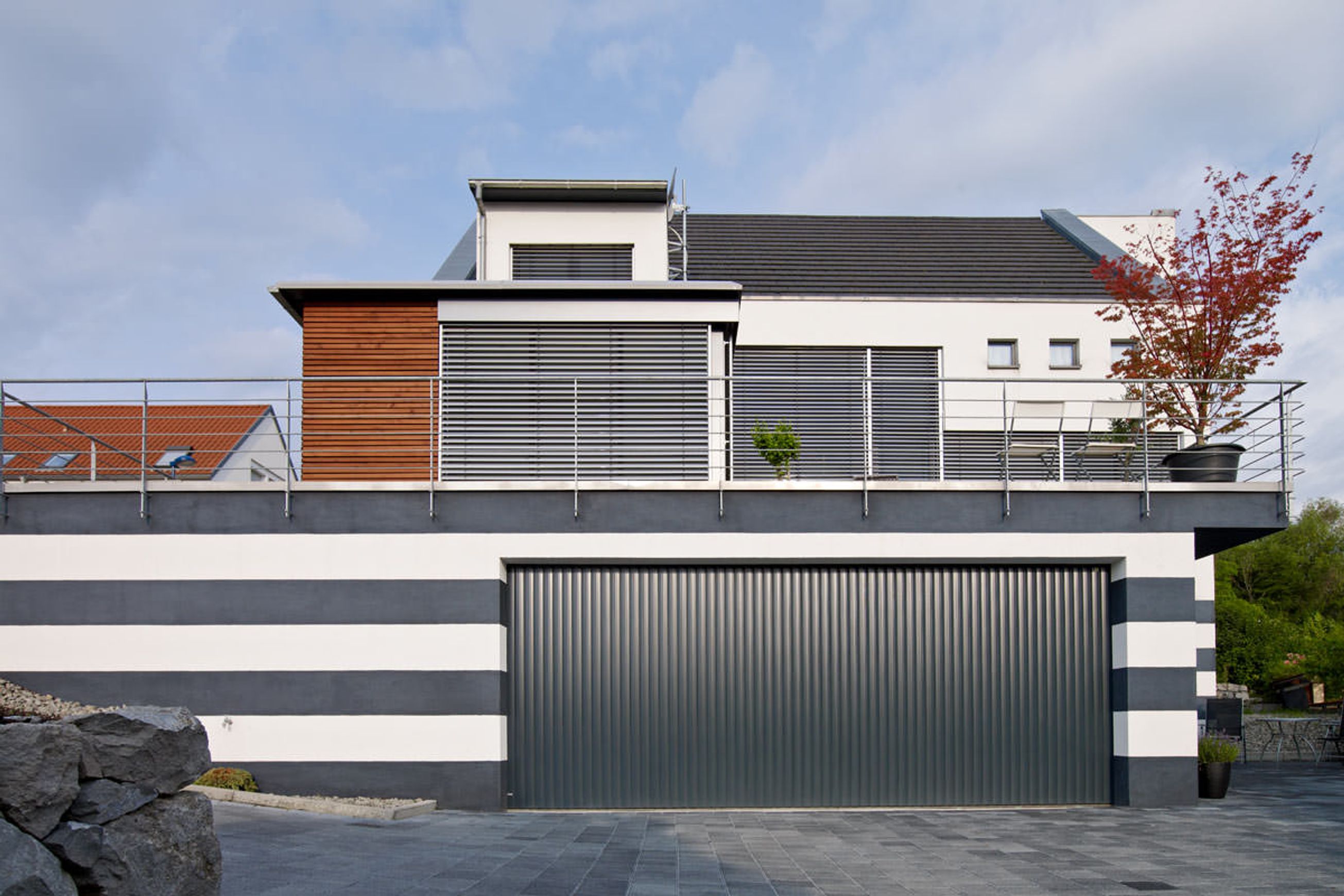 VERTICO Side Sliding Garage Door
