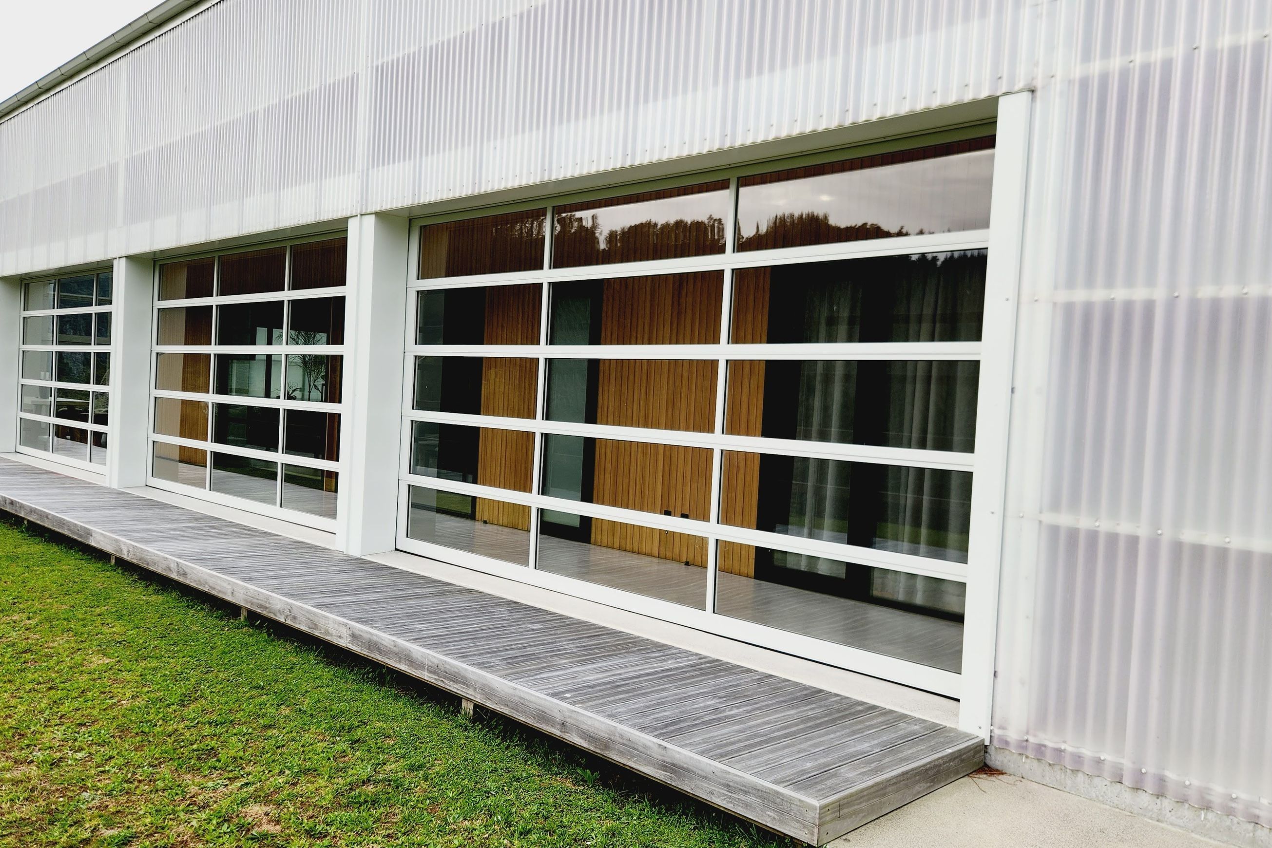 Panoramic Glazed Sectional Garage Door