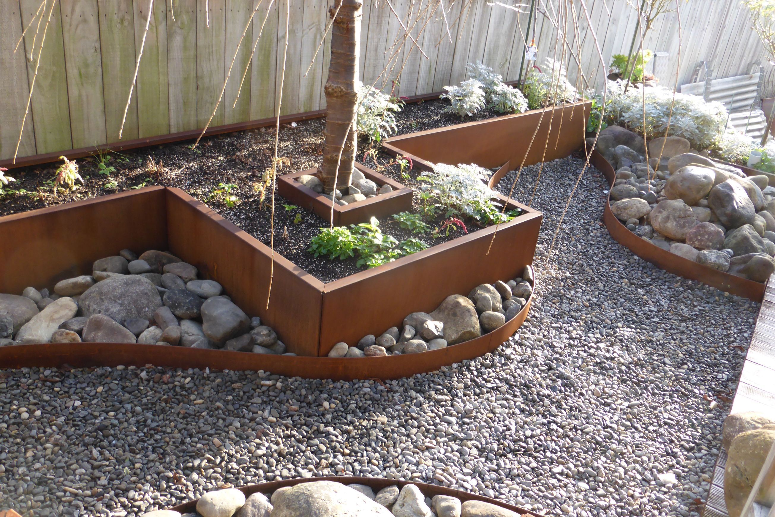 Zero-Flex Garden Edging and Retaining